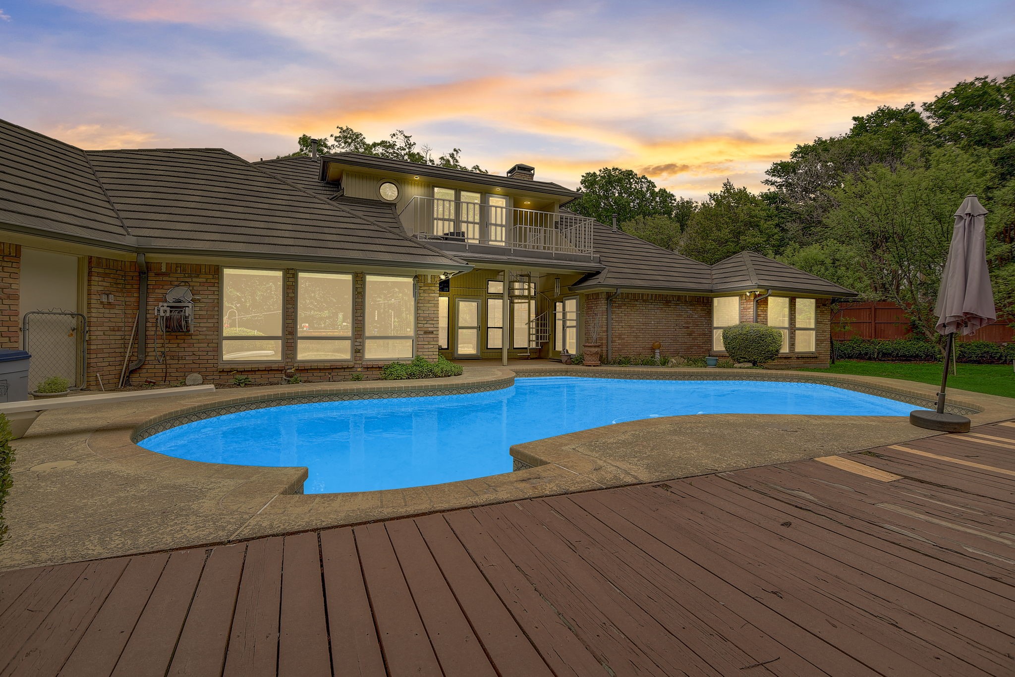 2302 Bluffview Court