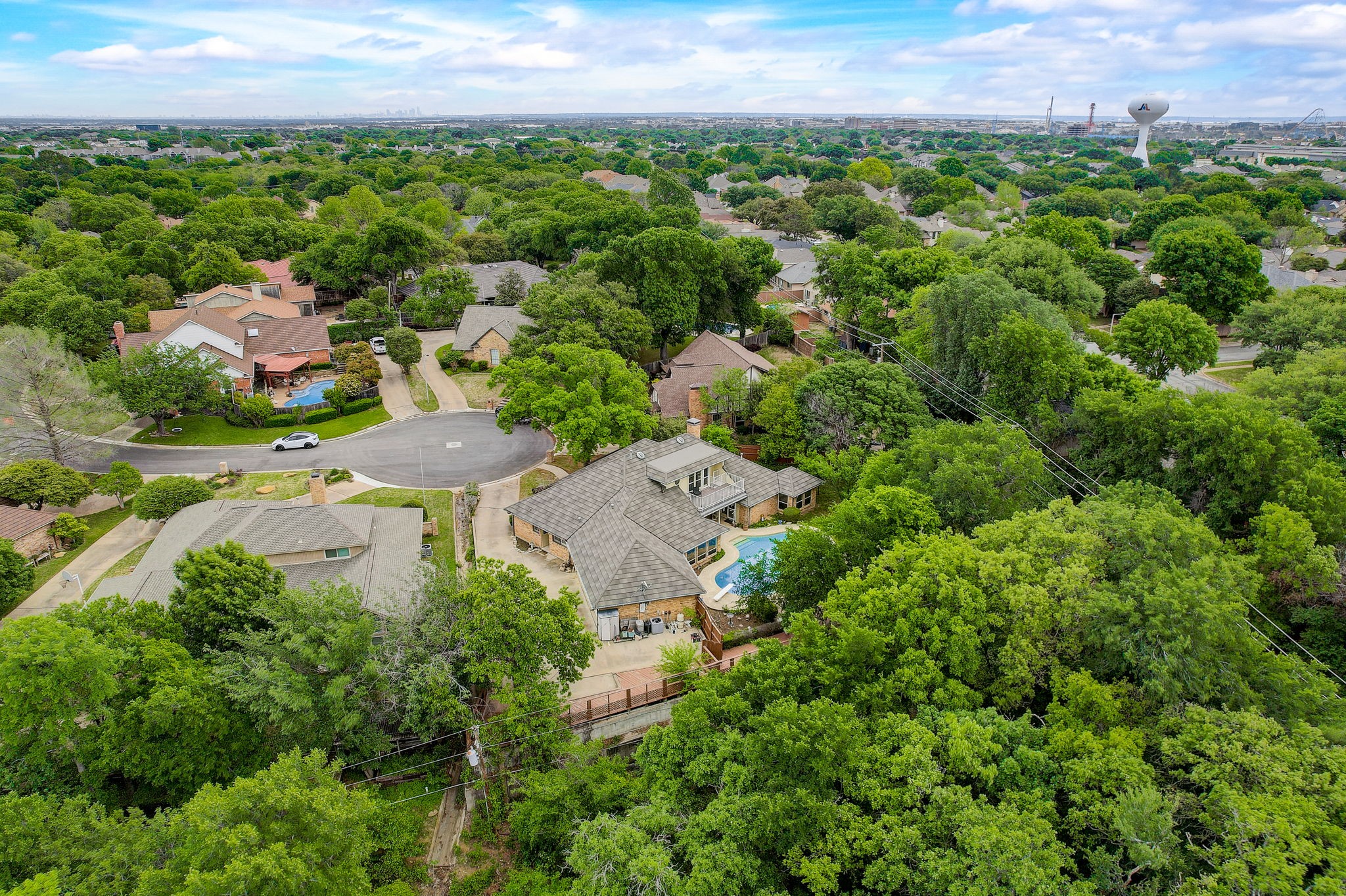 2302 Bluffview Court
