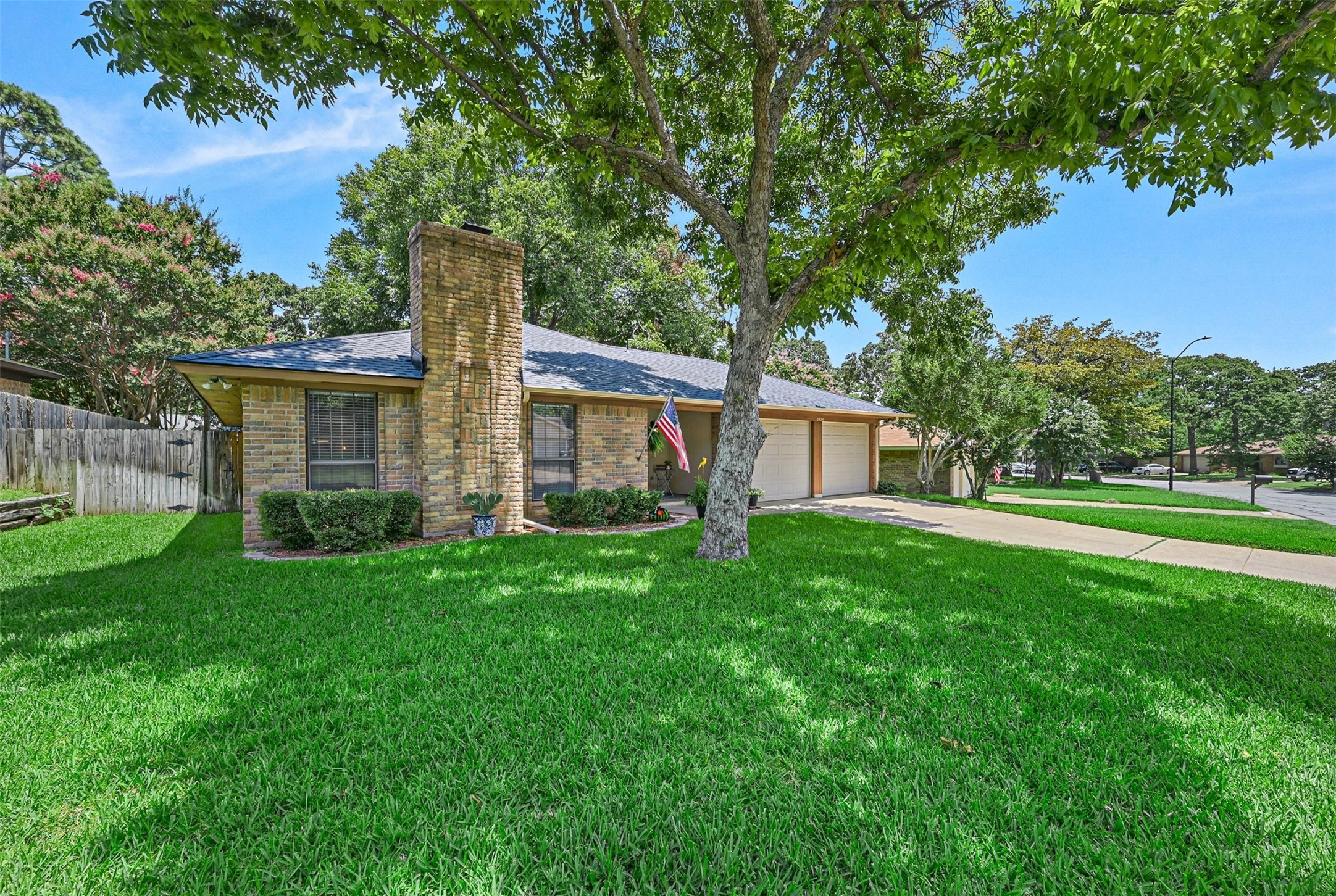 3925 Firethorn Drive