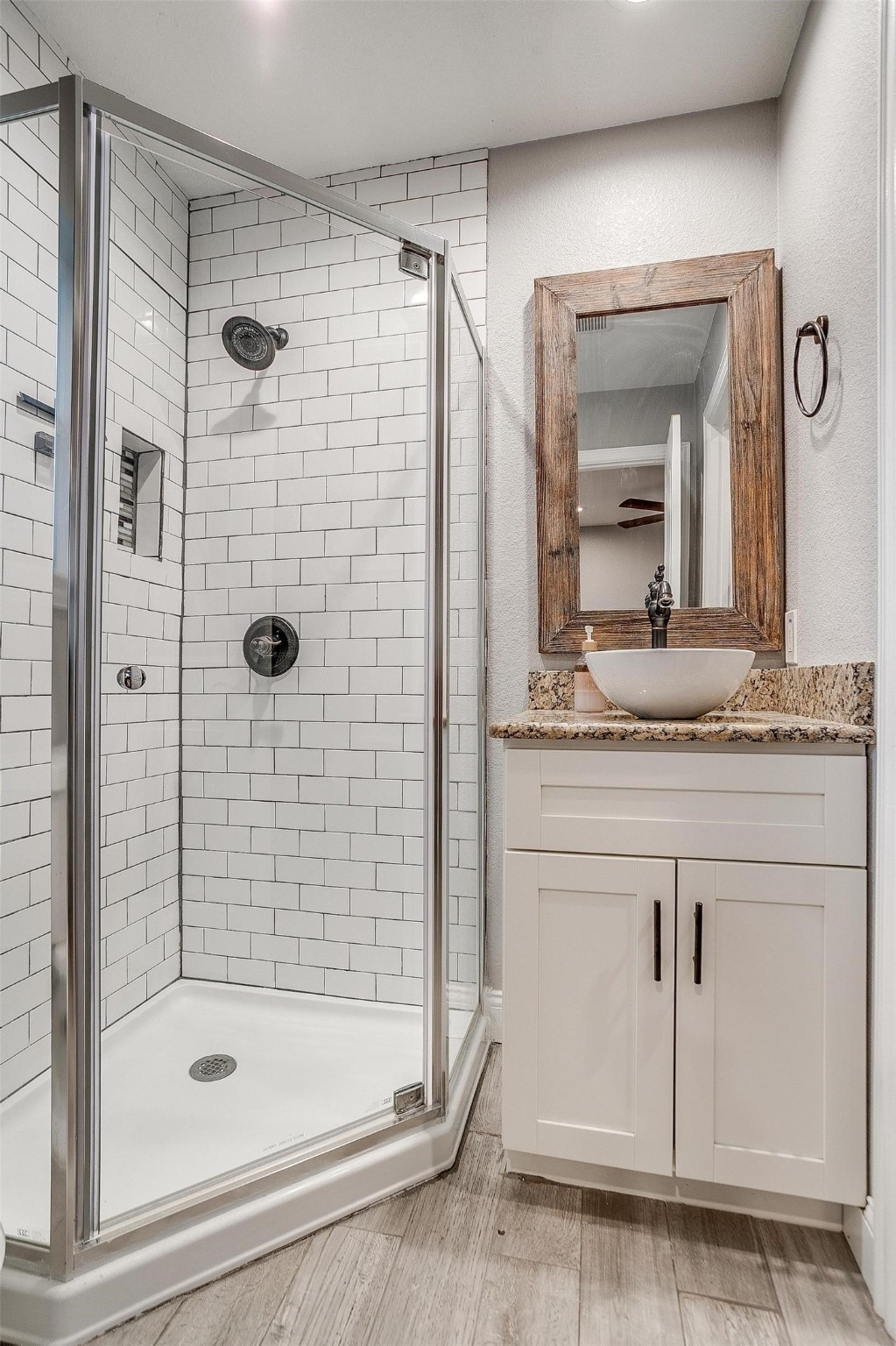 829 SW Sundown Trail