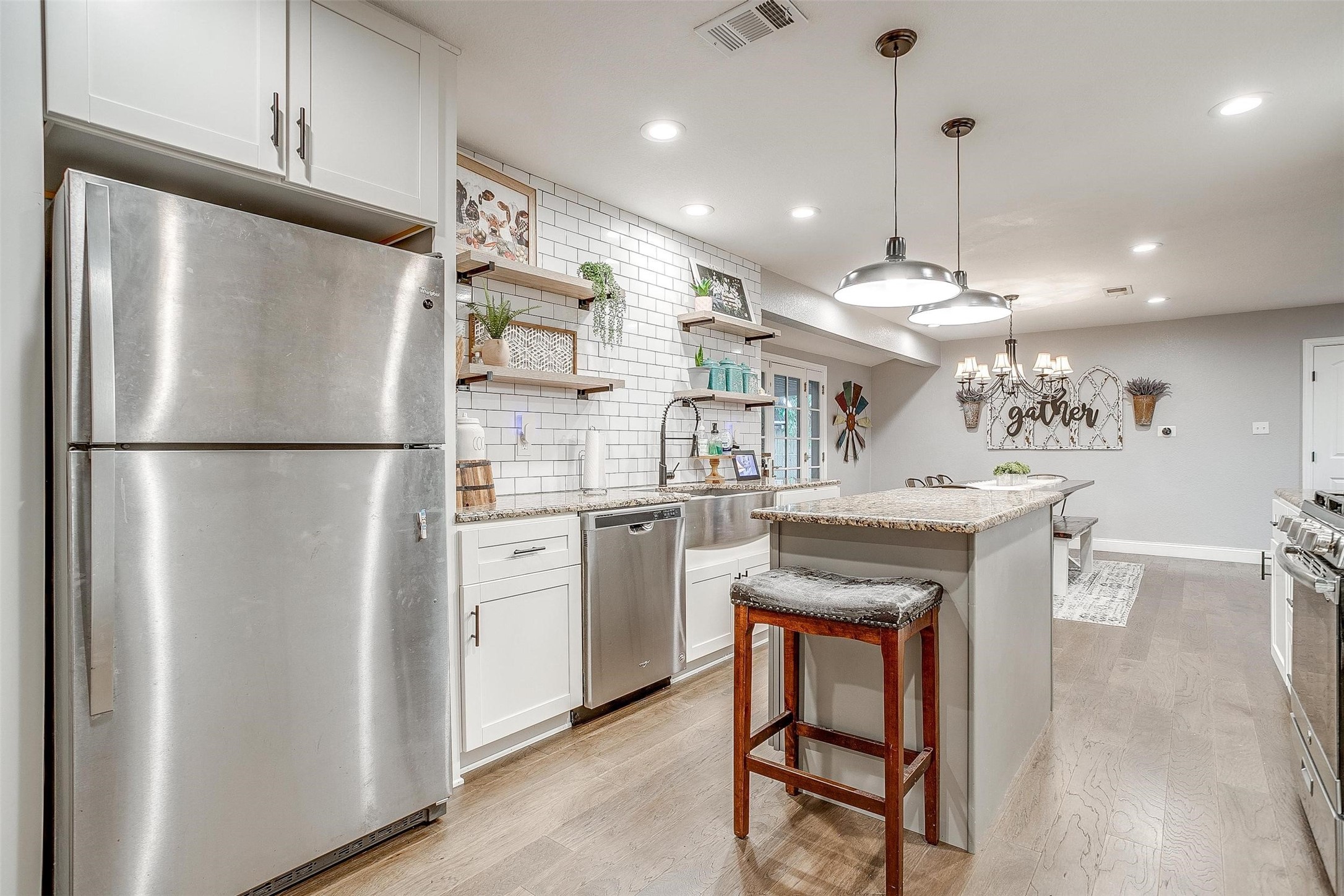 829 SW Sundown Trail