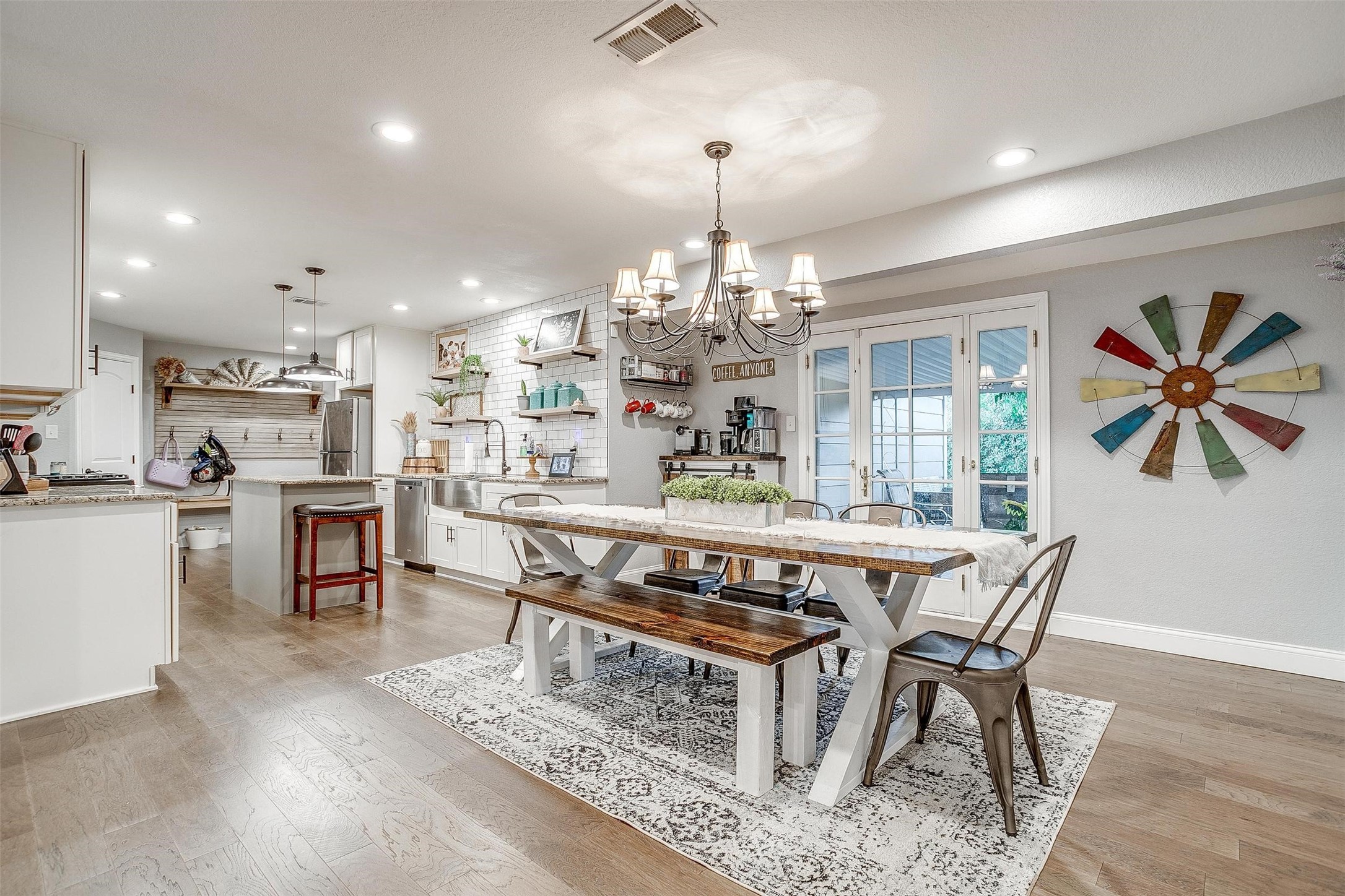 829 SW Sundown Trail