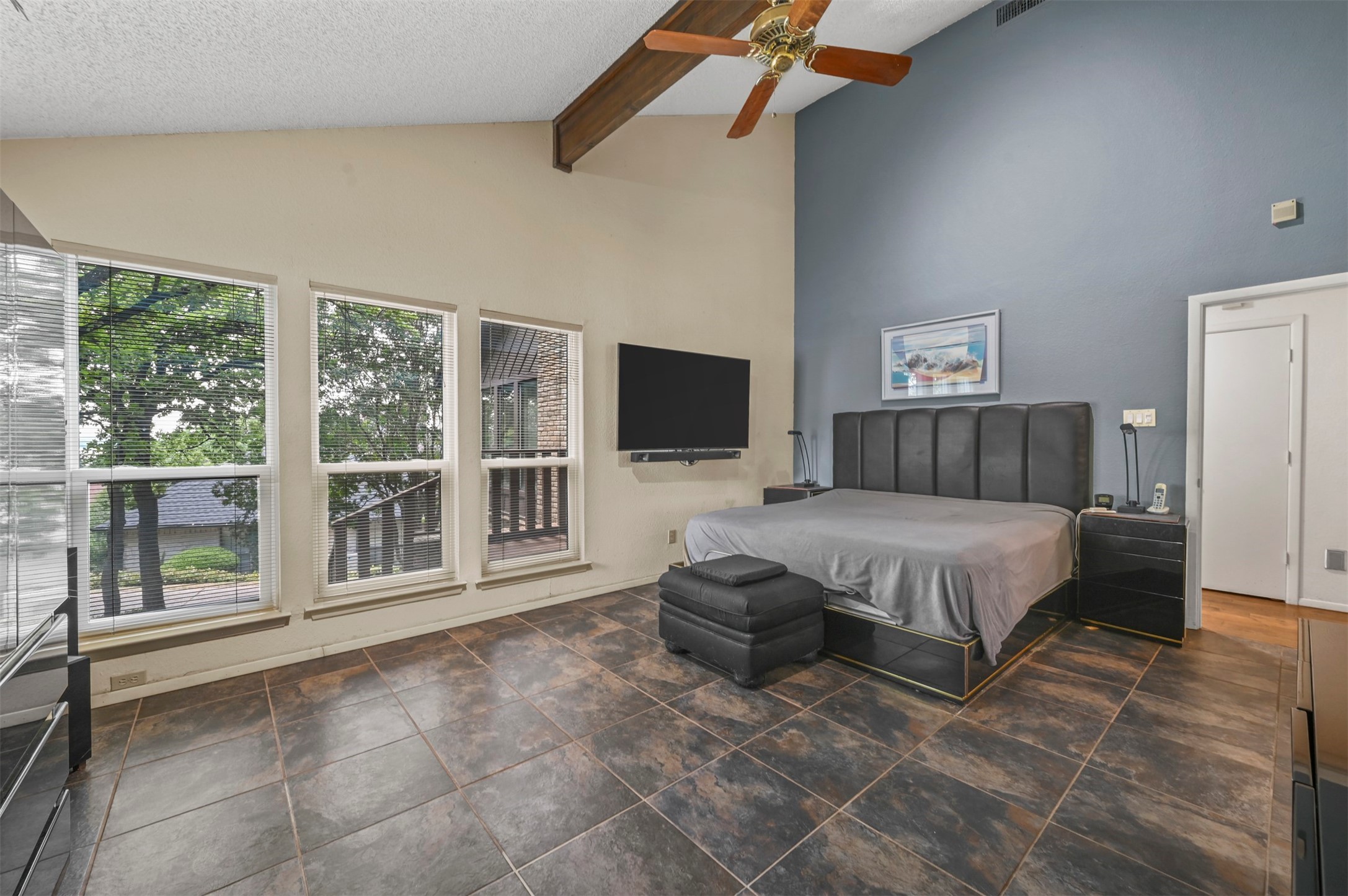 6005 Driftwood Court