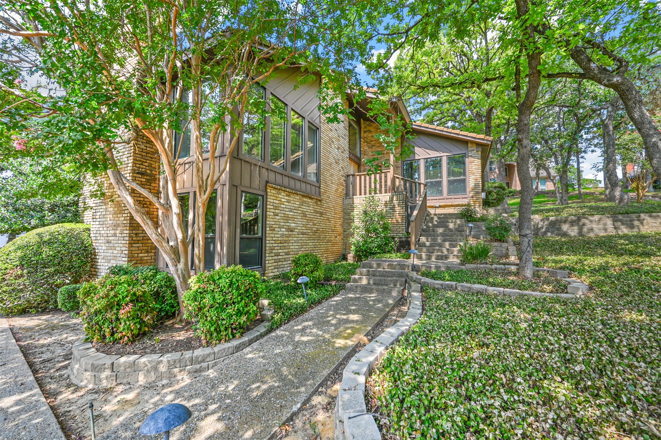 6005 Driftwood Court