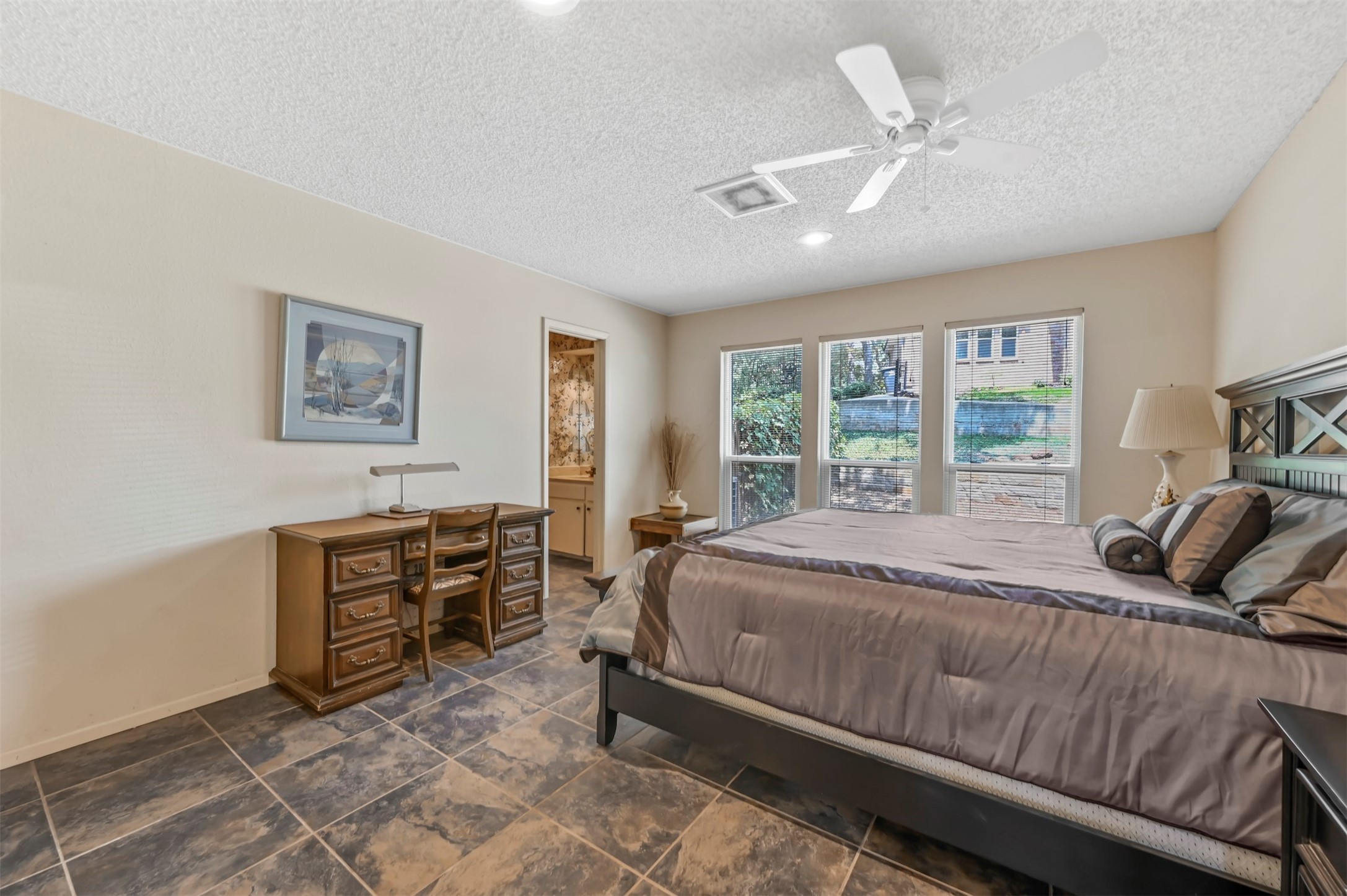 6005 Driftwood Court