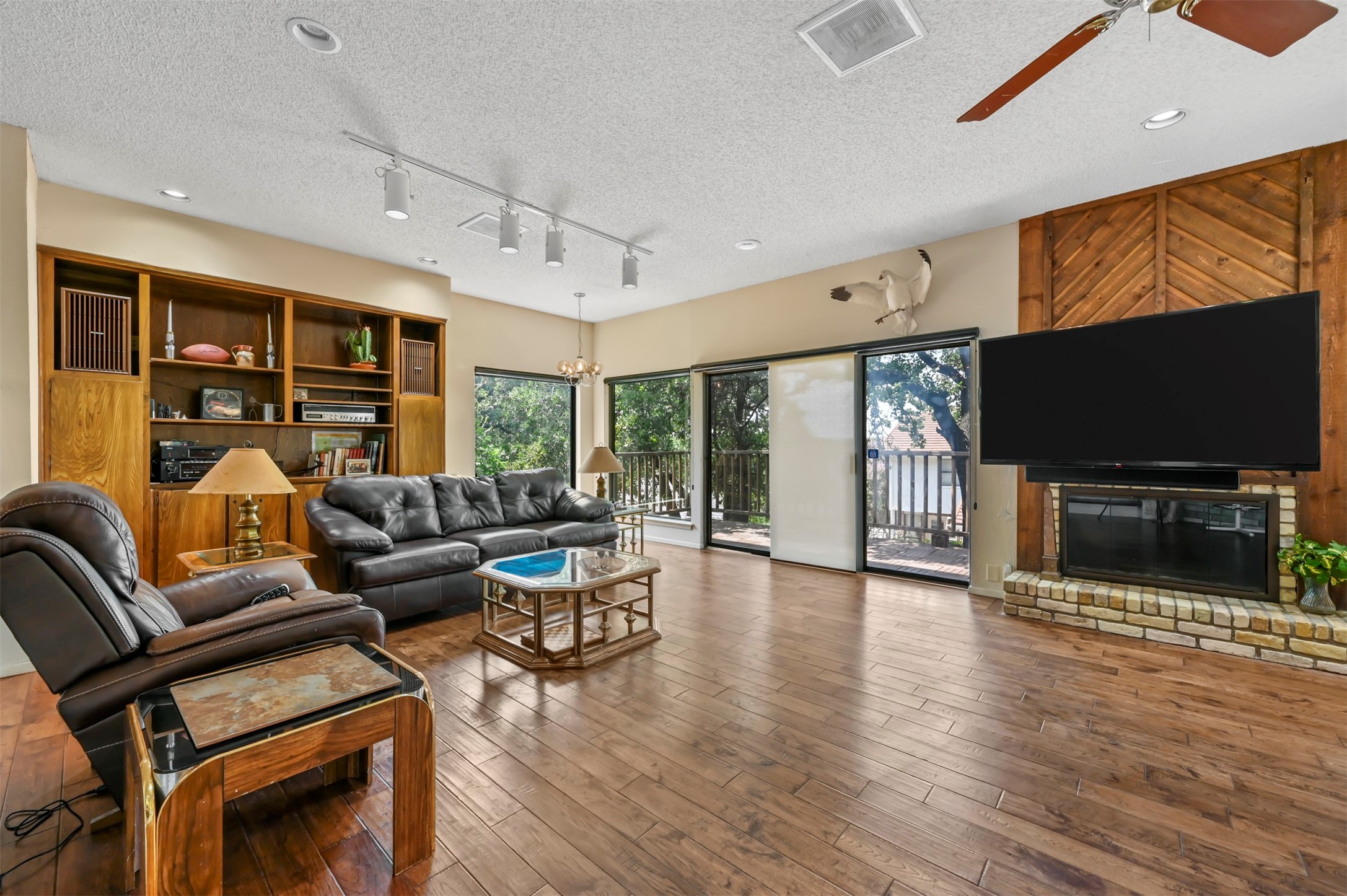 6005 Driftwood Court
