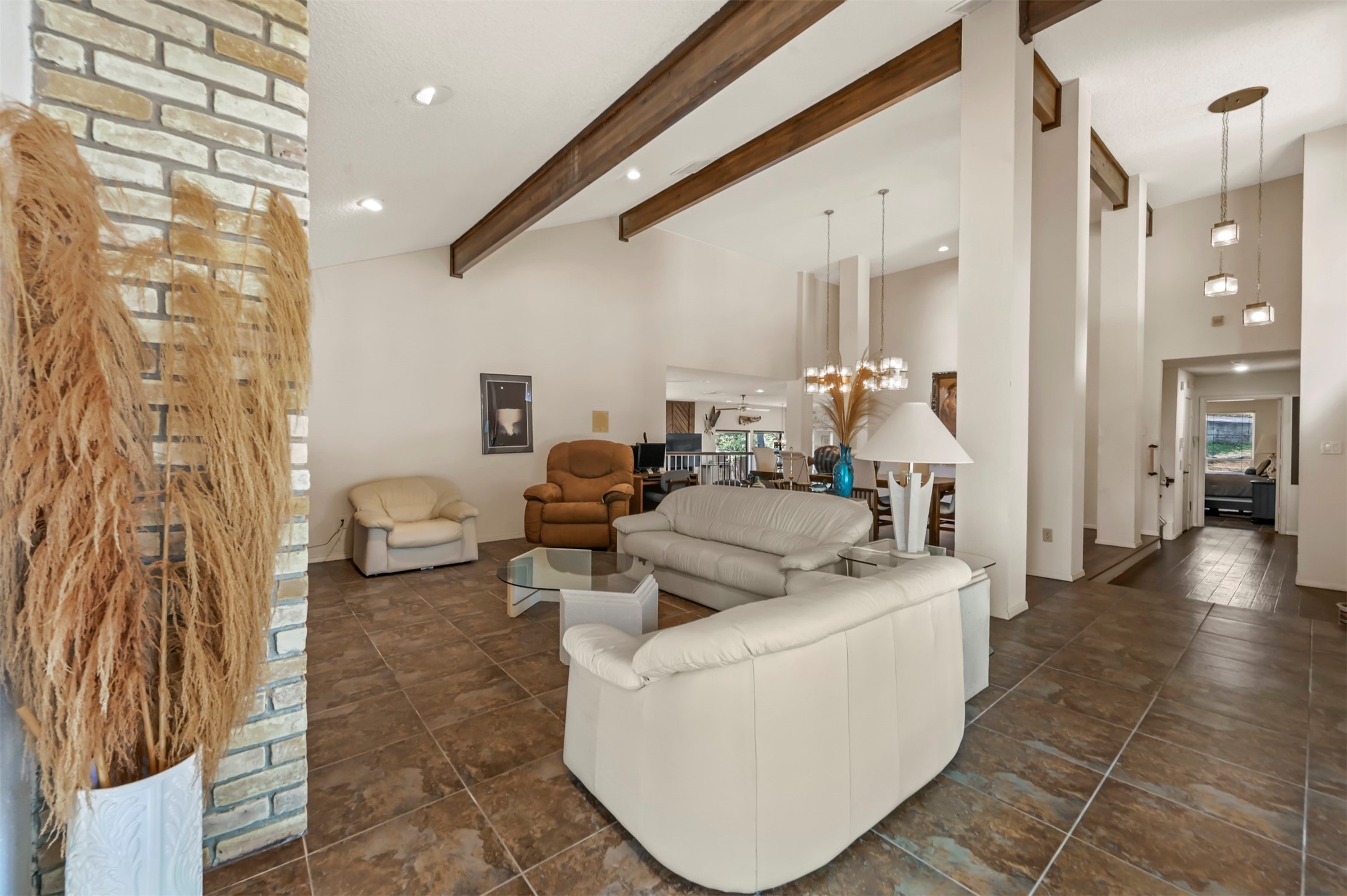6005 Driftwood Court