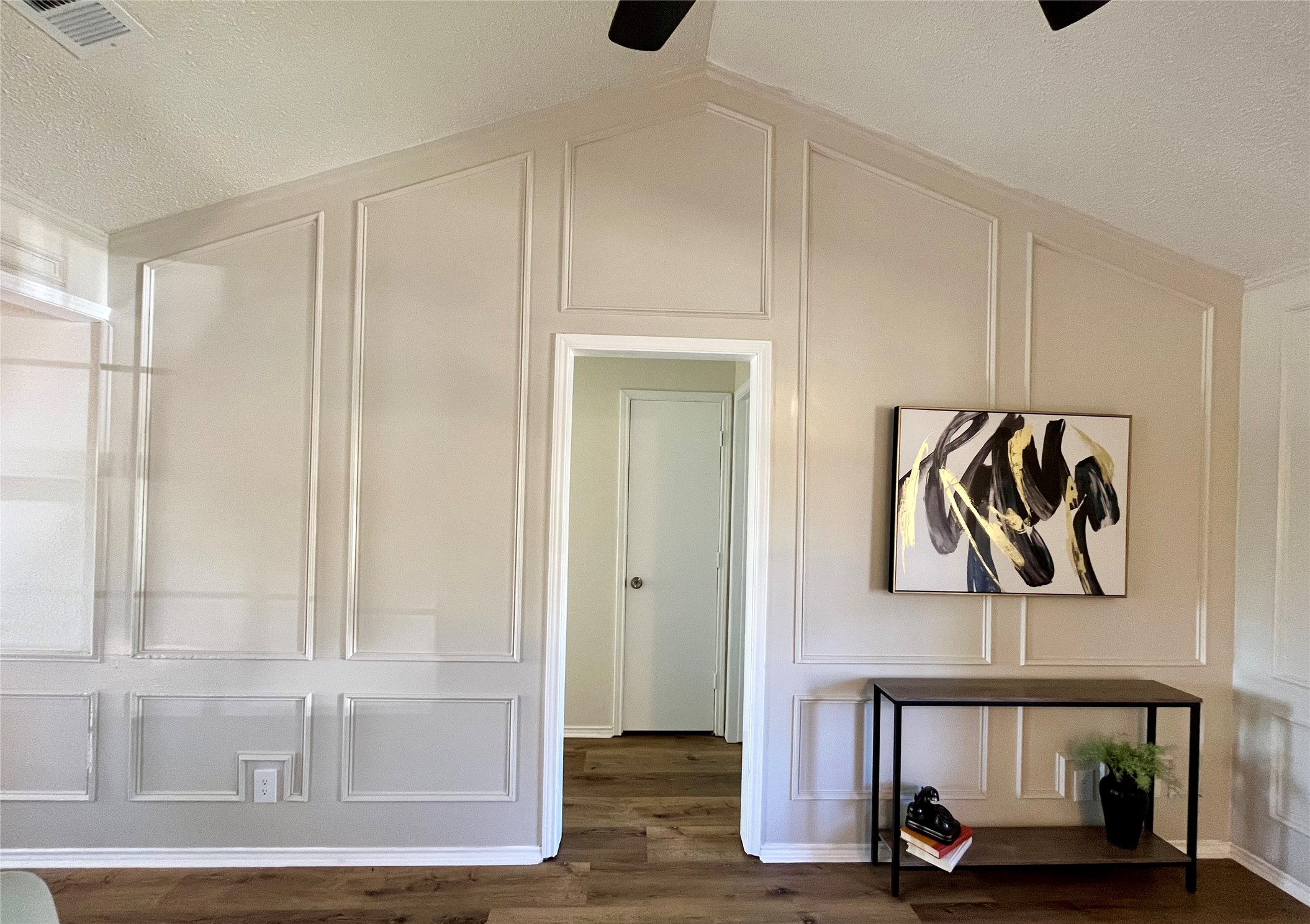 1604 Brook Glen Drive