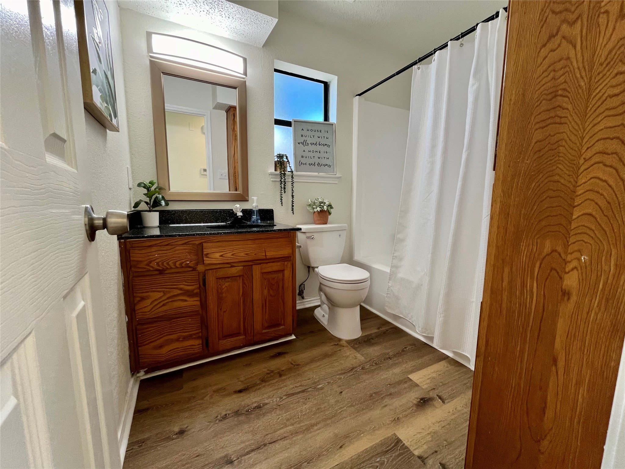 1604 Brook Glen Drive