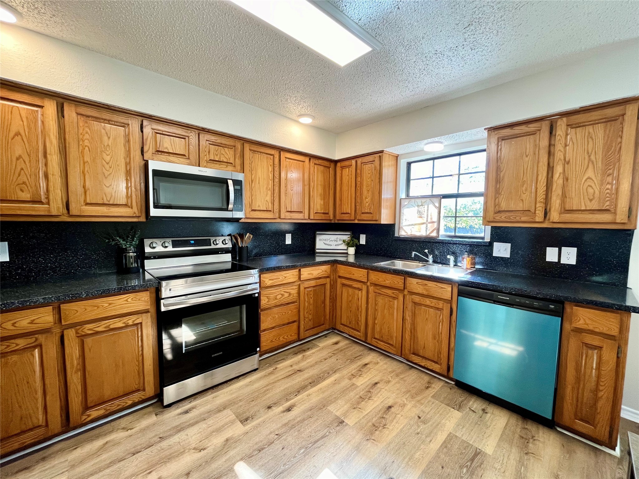 1604 Brook Glen Drive