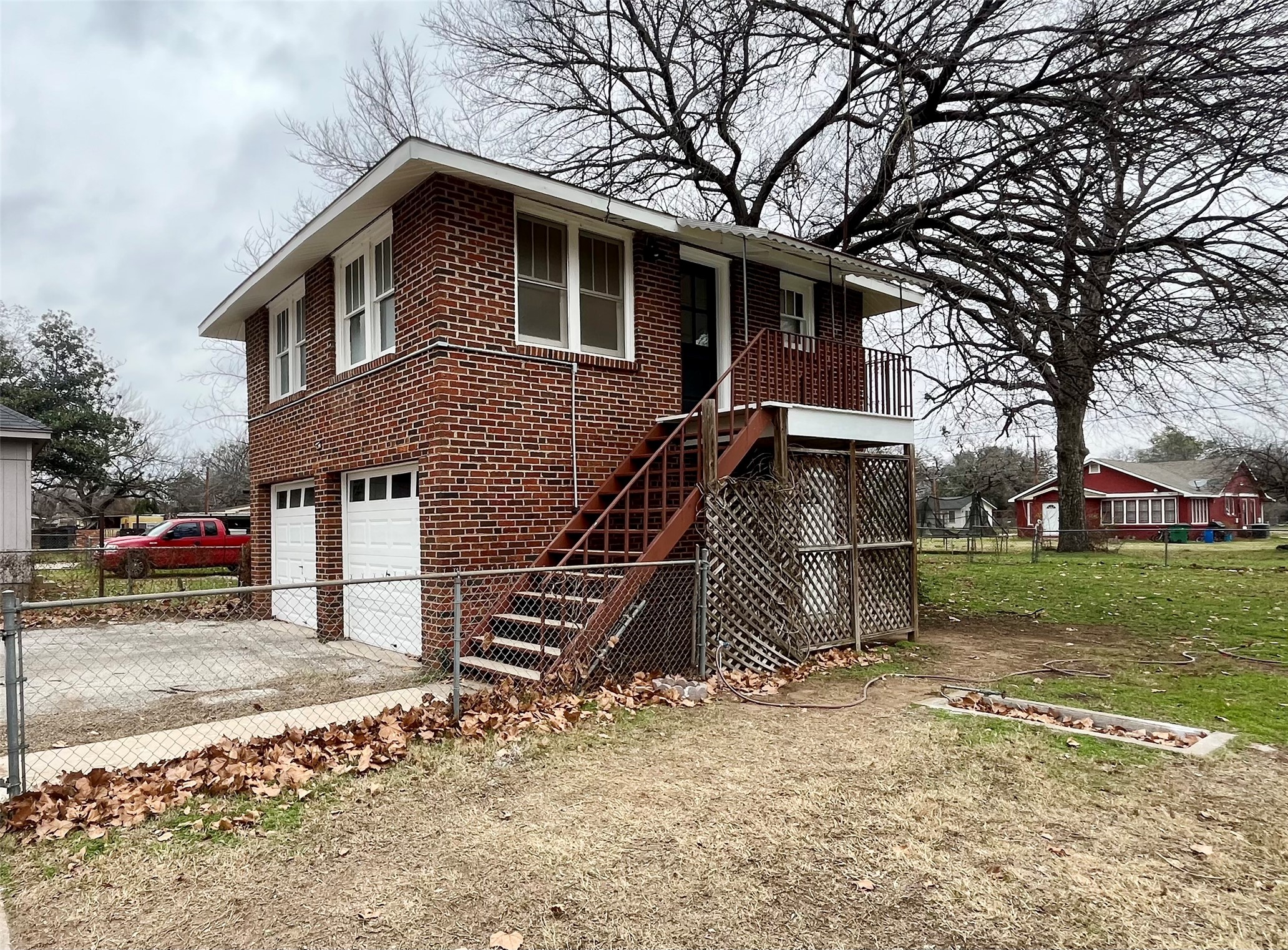 205 Hovey Street