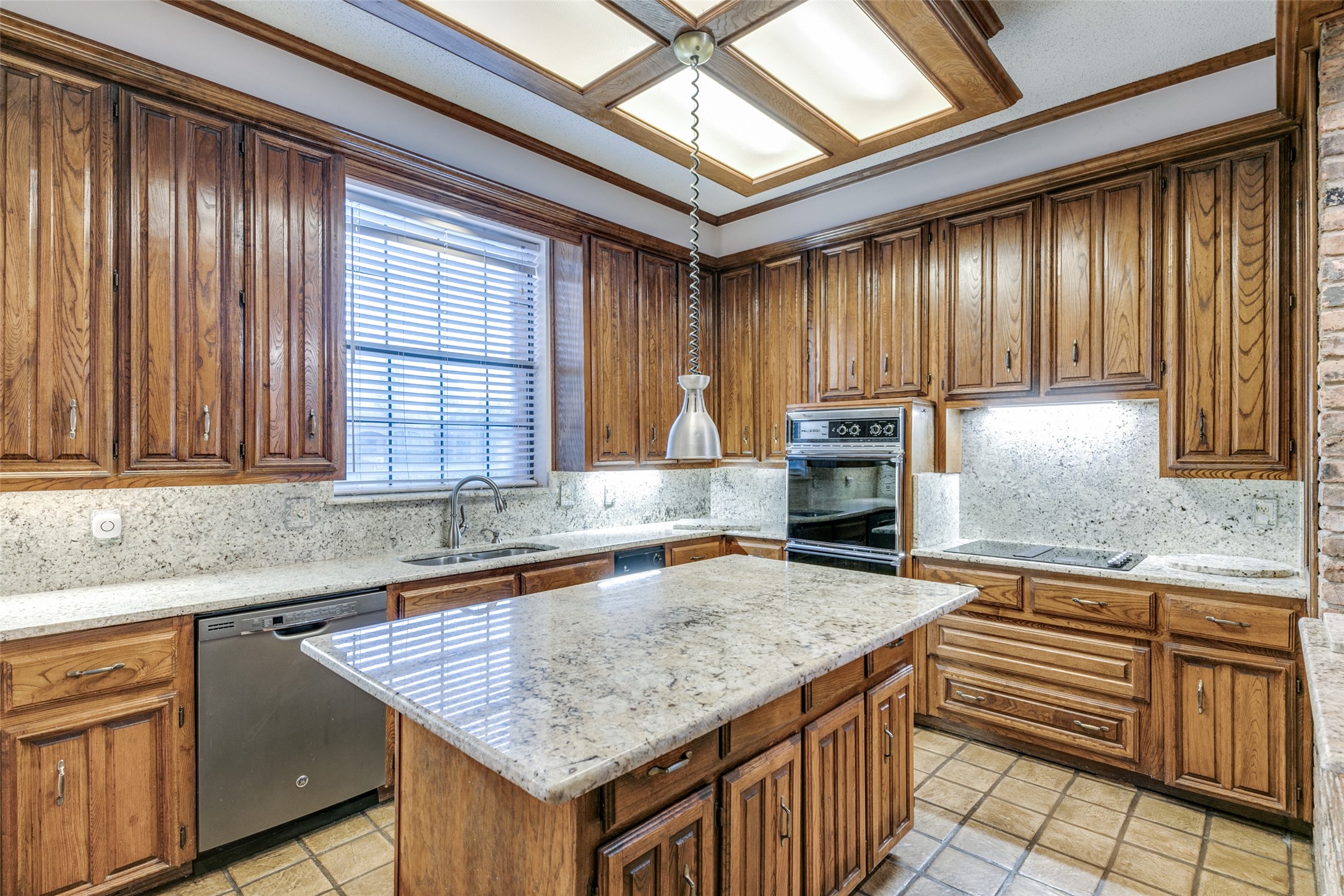 3821 Manchester Circle