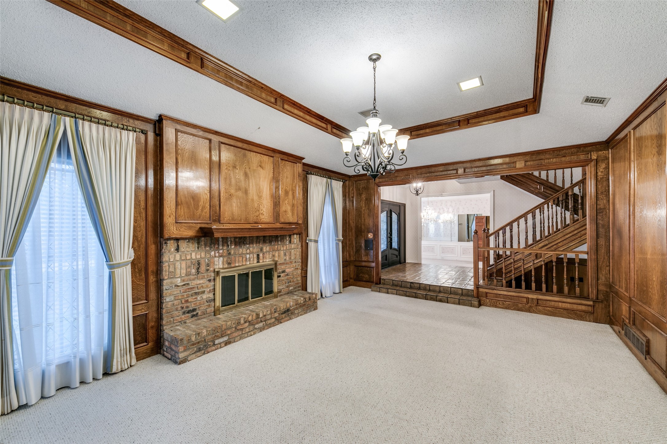 3821 Manchester Circle