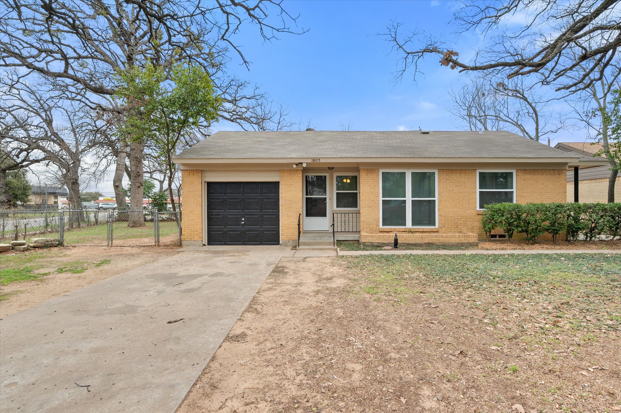 1805 Donna Street