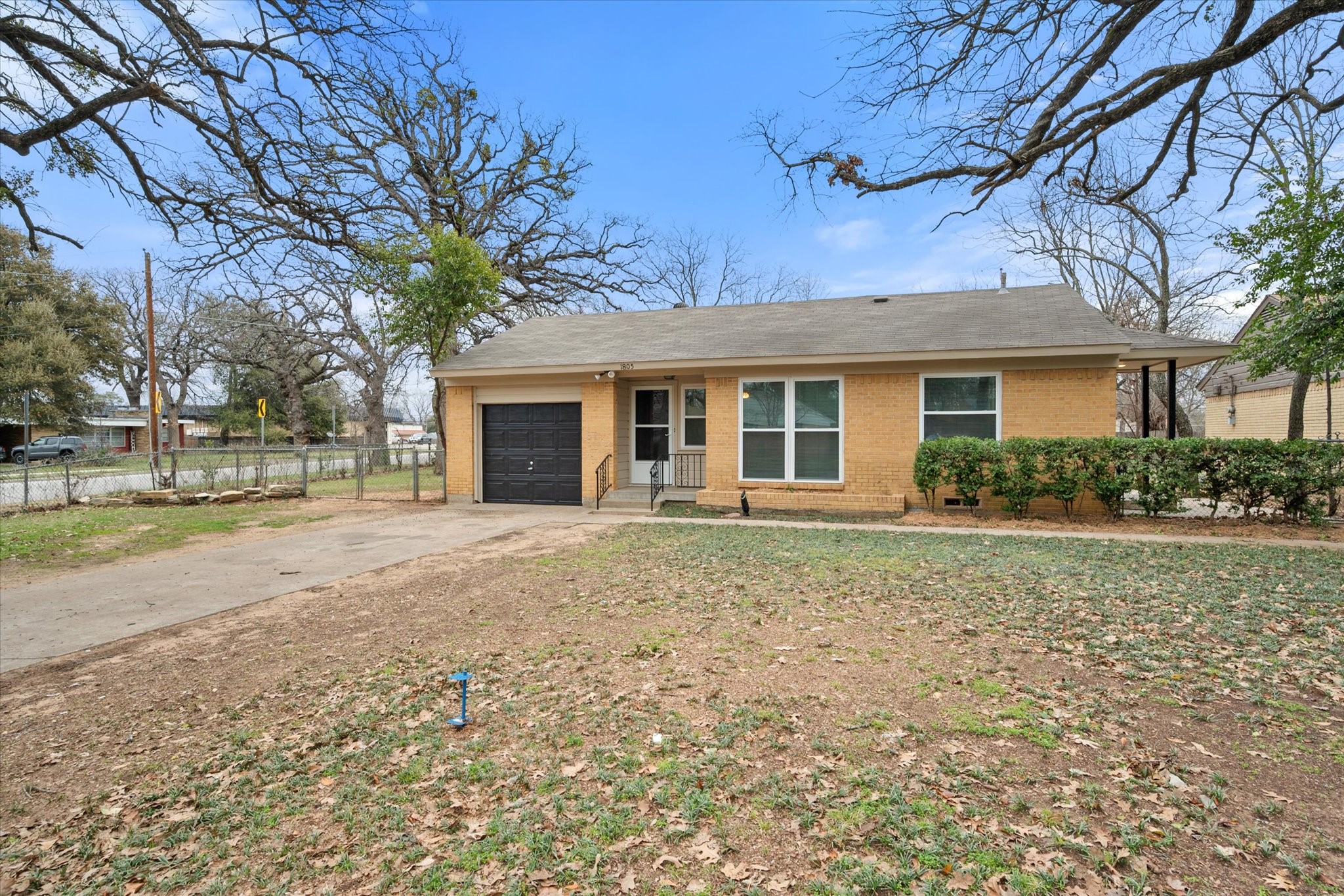 1805 Donna Street