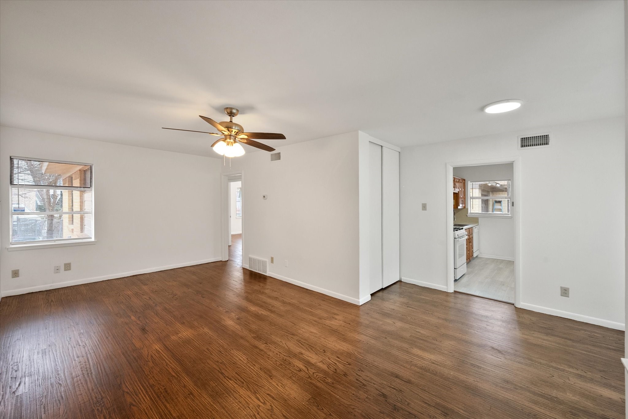 1805 Donna Street