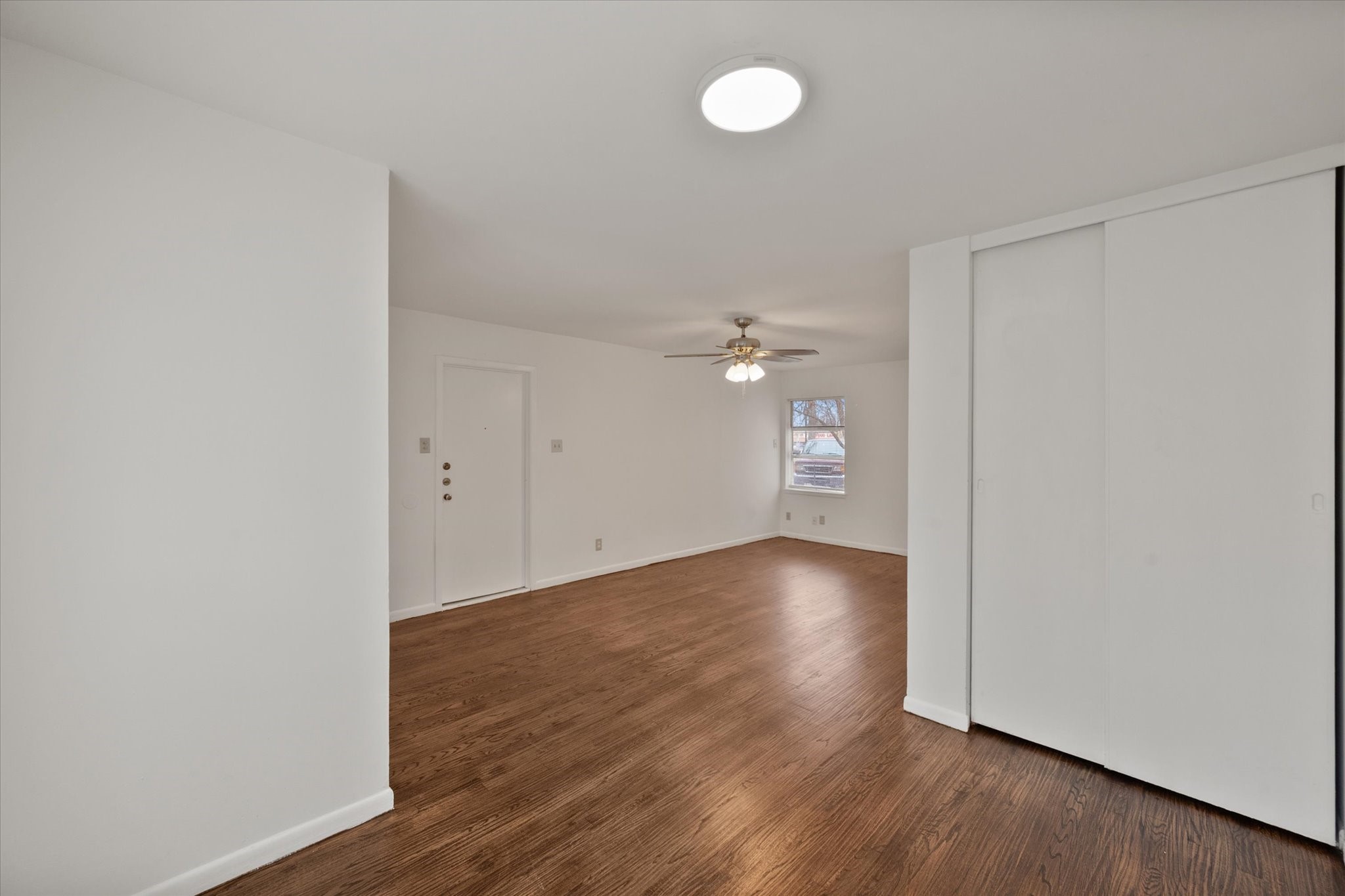 1805 Donna Street