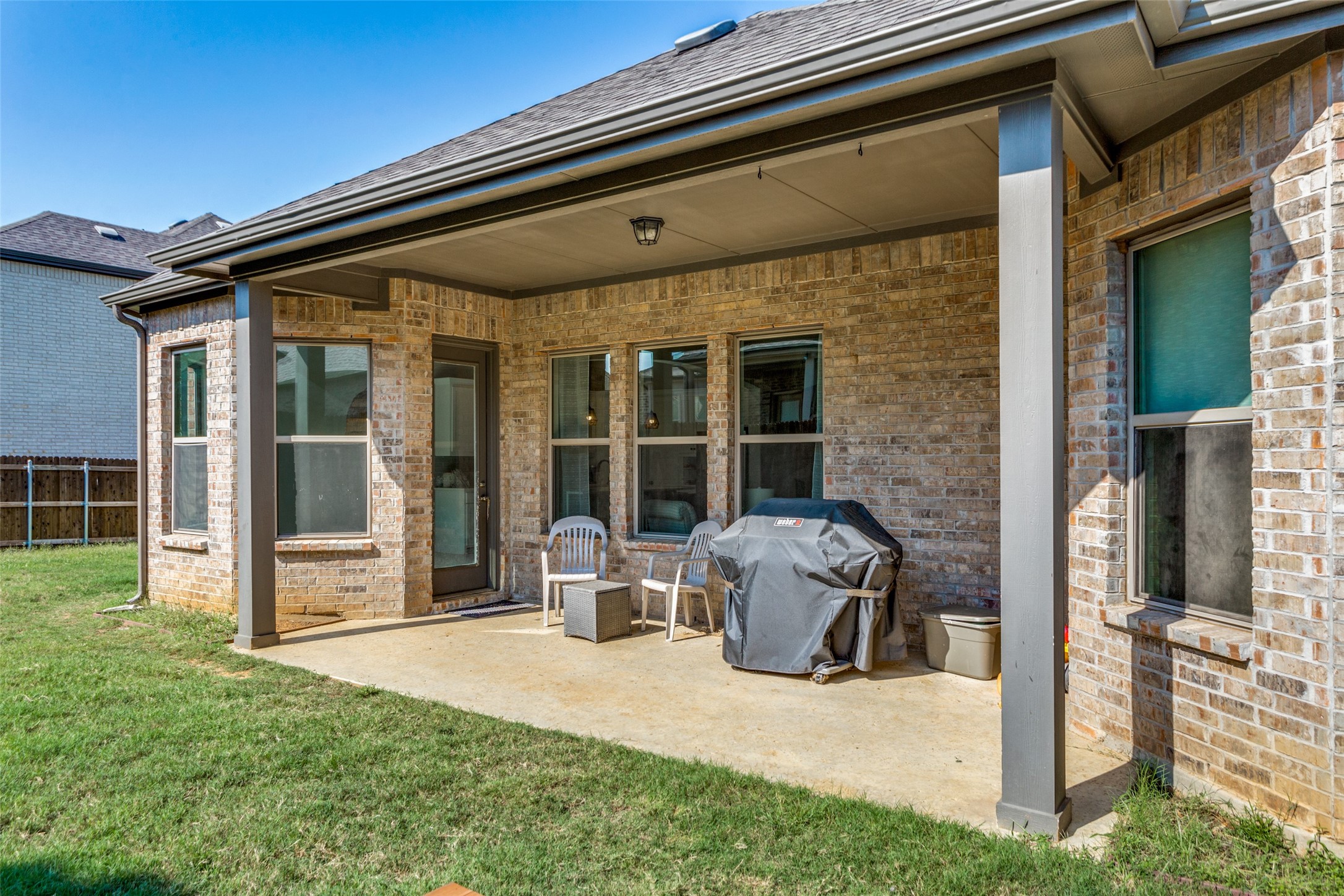 1933 Monteverde Court