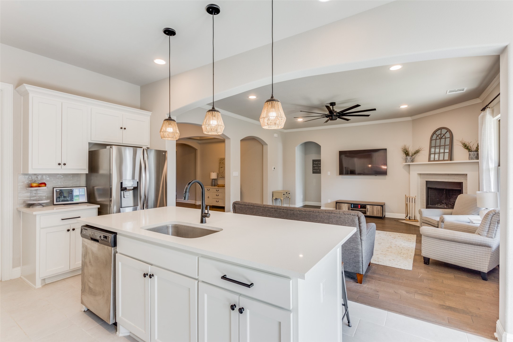 1933 Monteverde Court