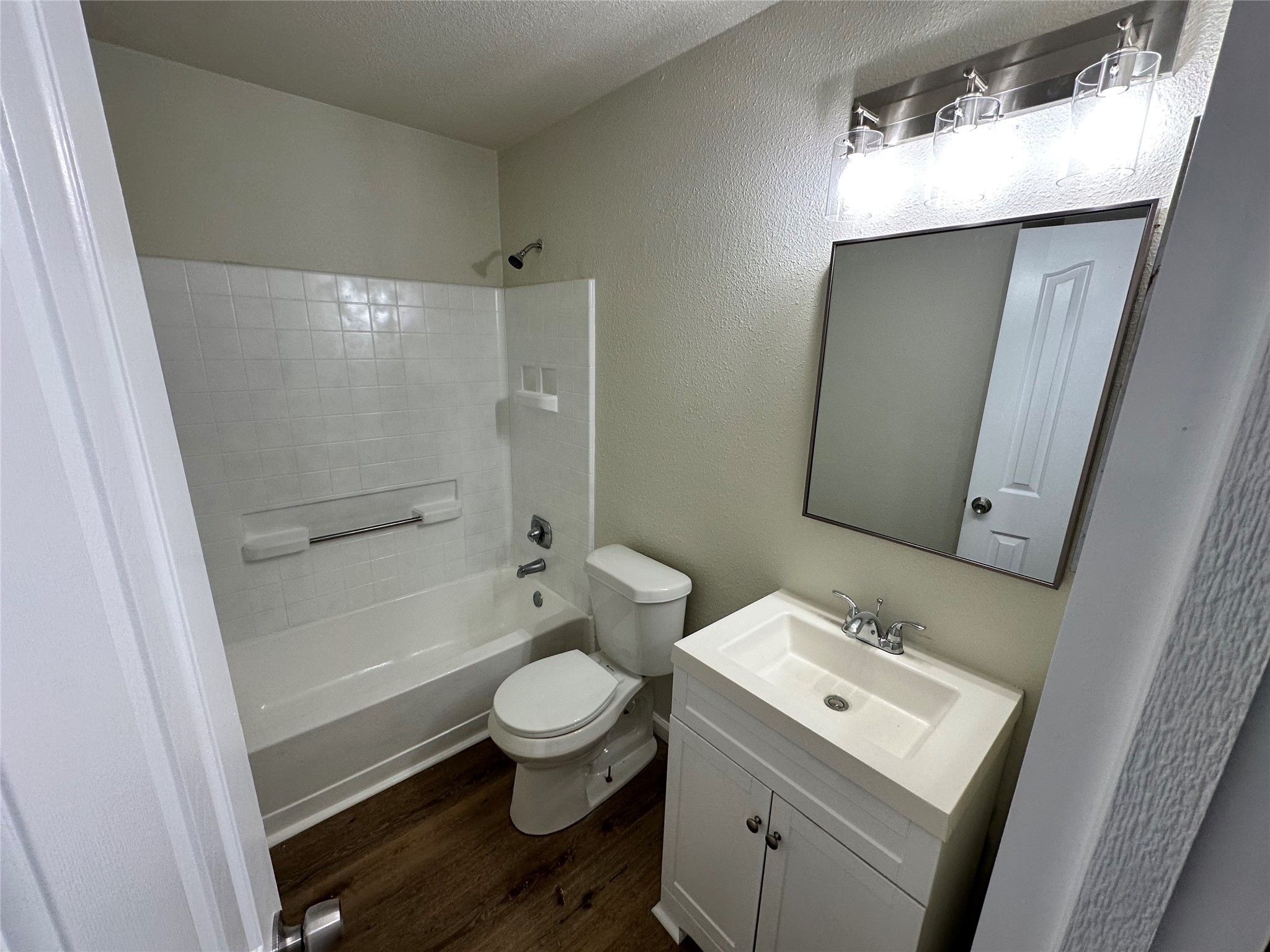 407 W Sunset Avenue