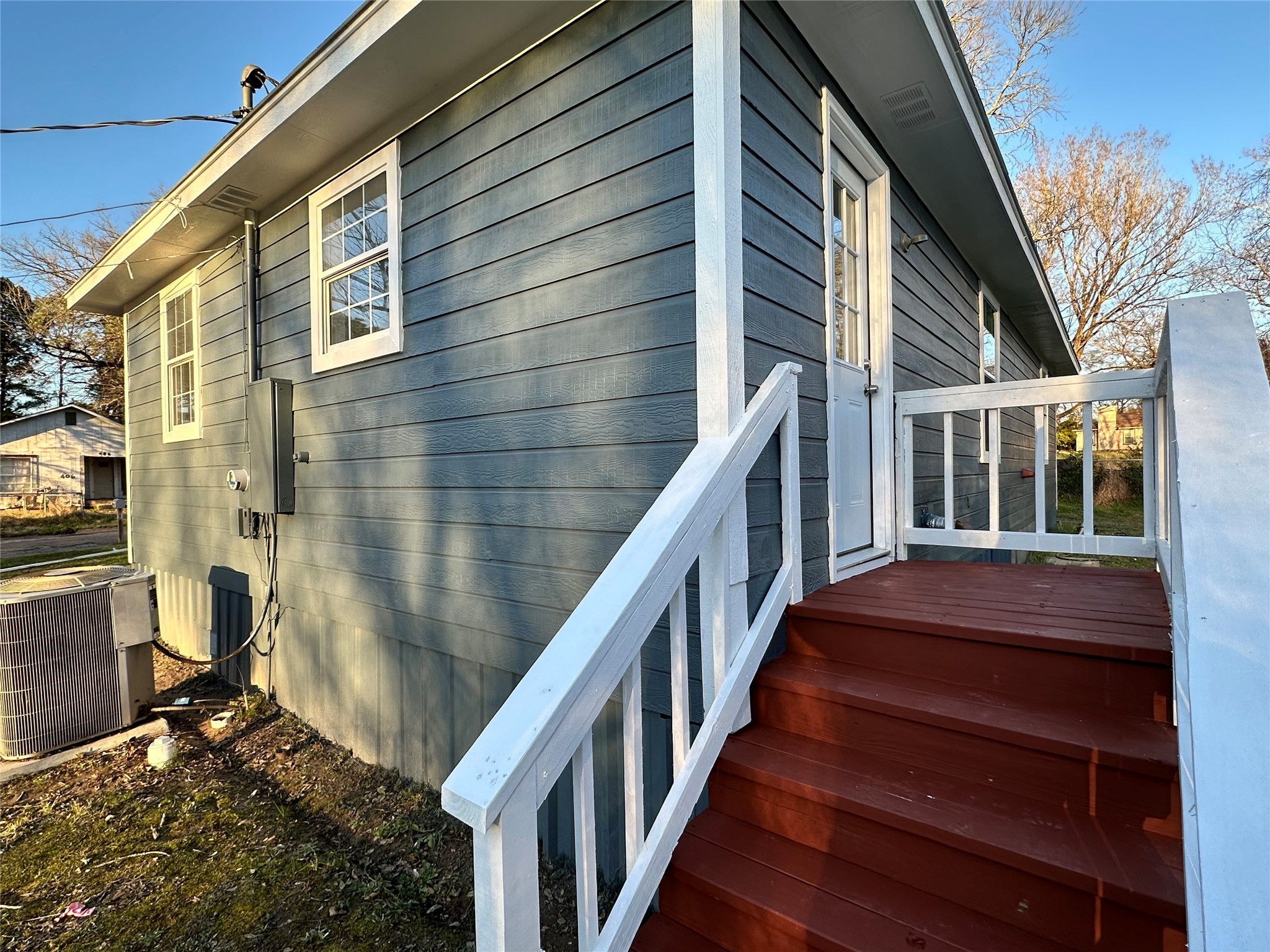 407 W Sunset Avenue