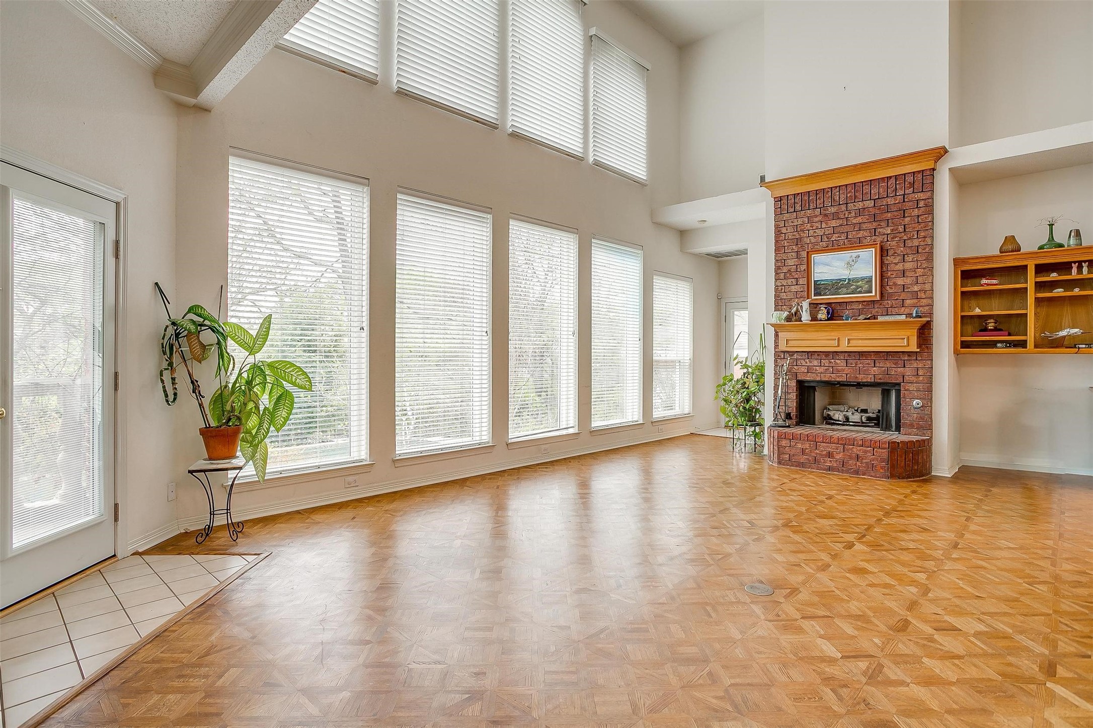 1002 Loch Lomond Drive