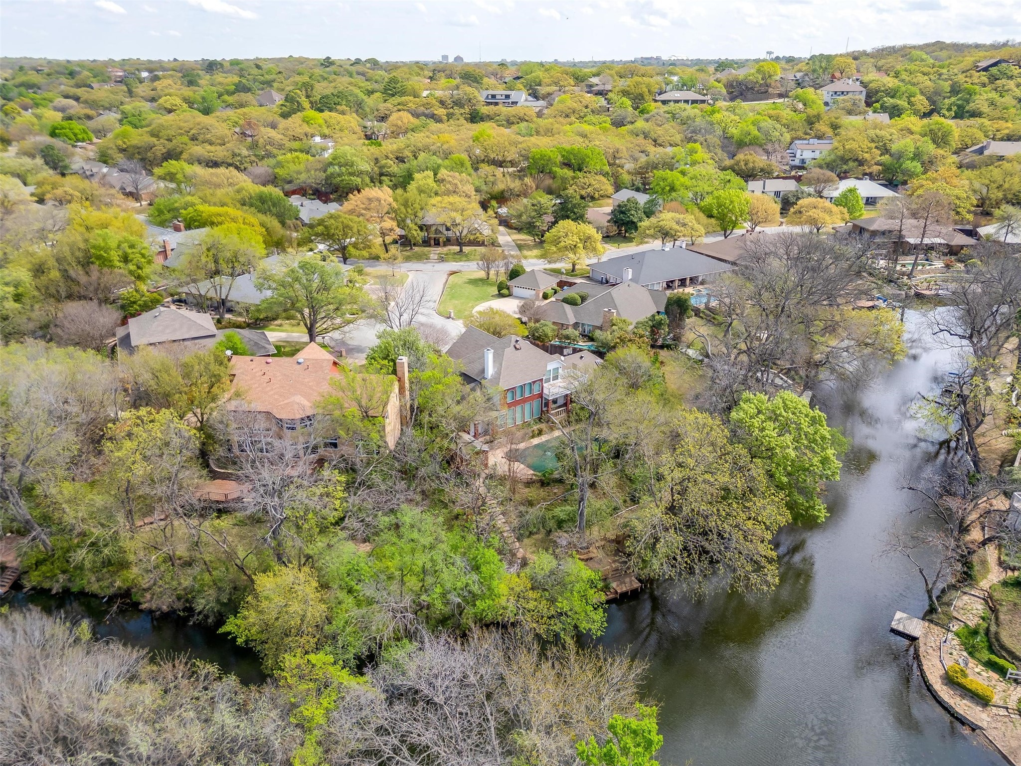1002 Loch Lomond Drive