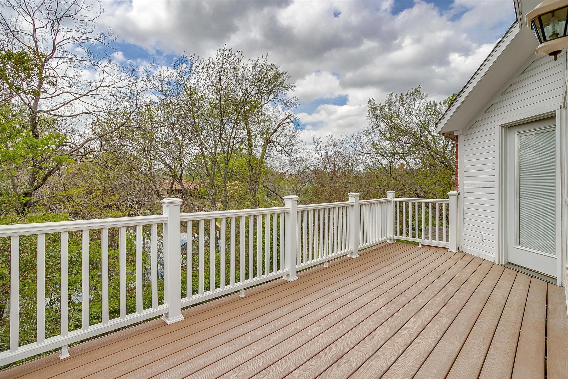 1002 Loch Lomond Drive