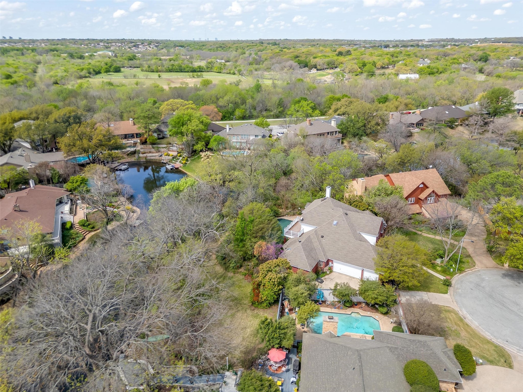 1002 Loch Lomond Drive