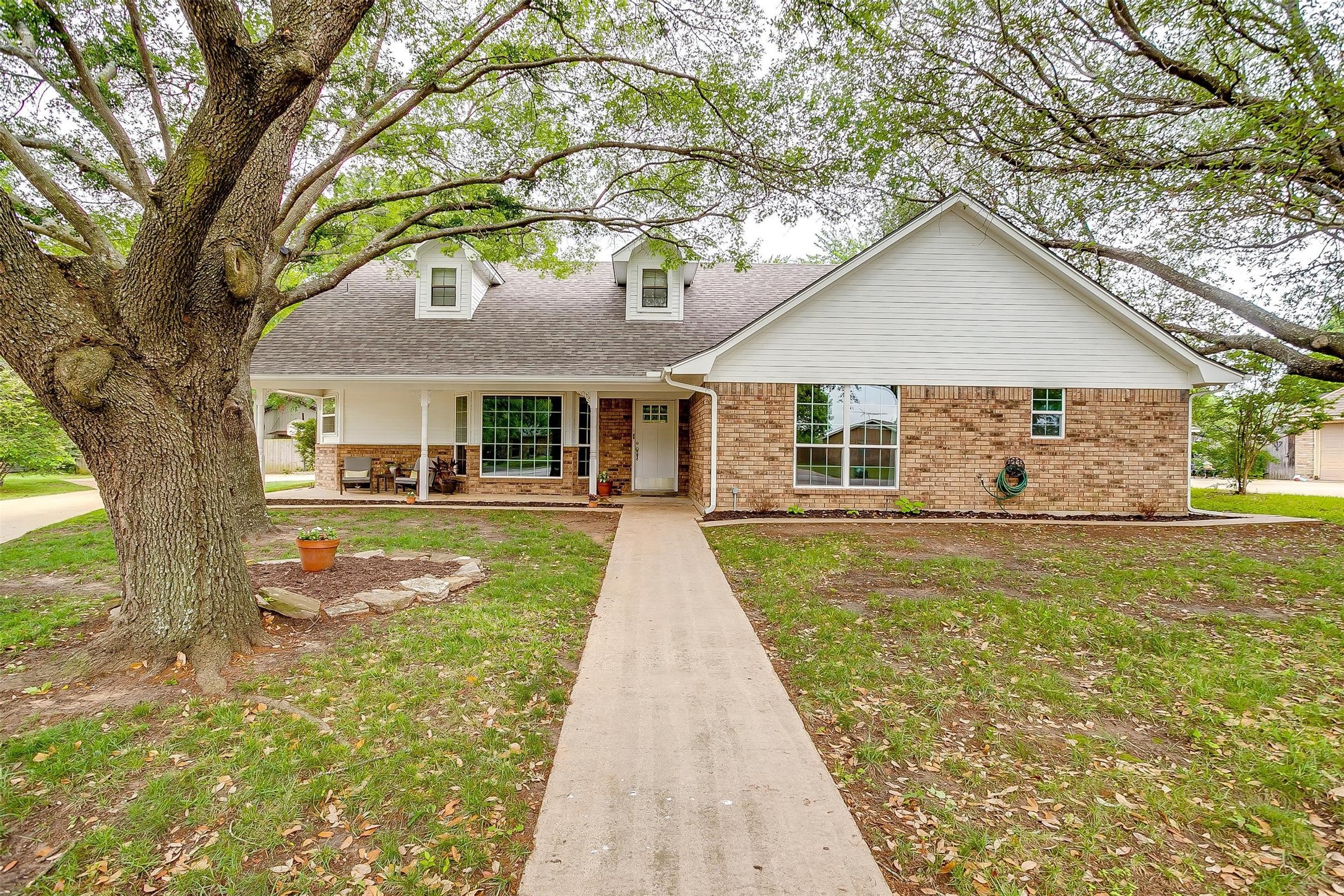 104 Woodhaven Place