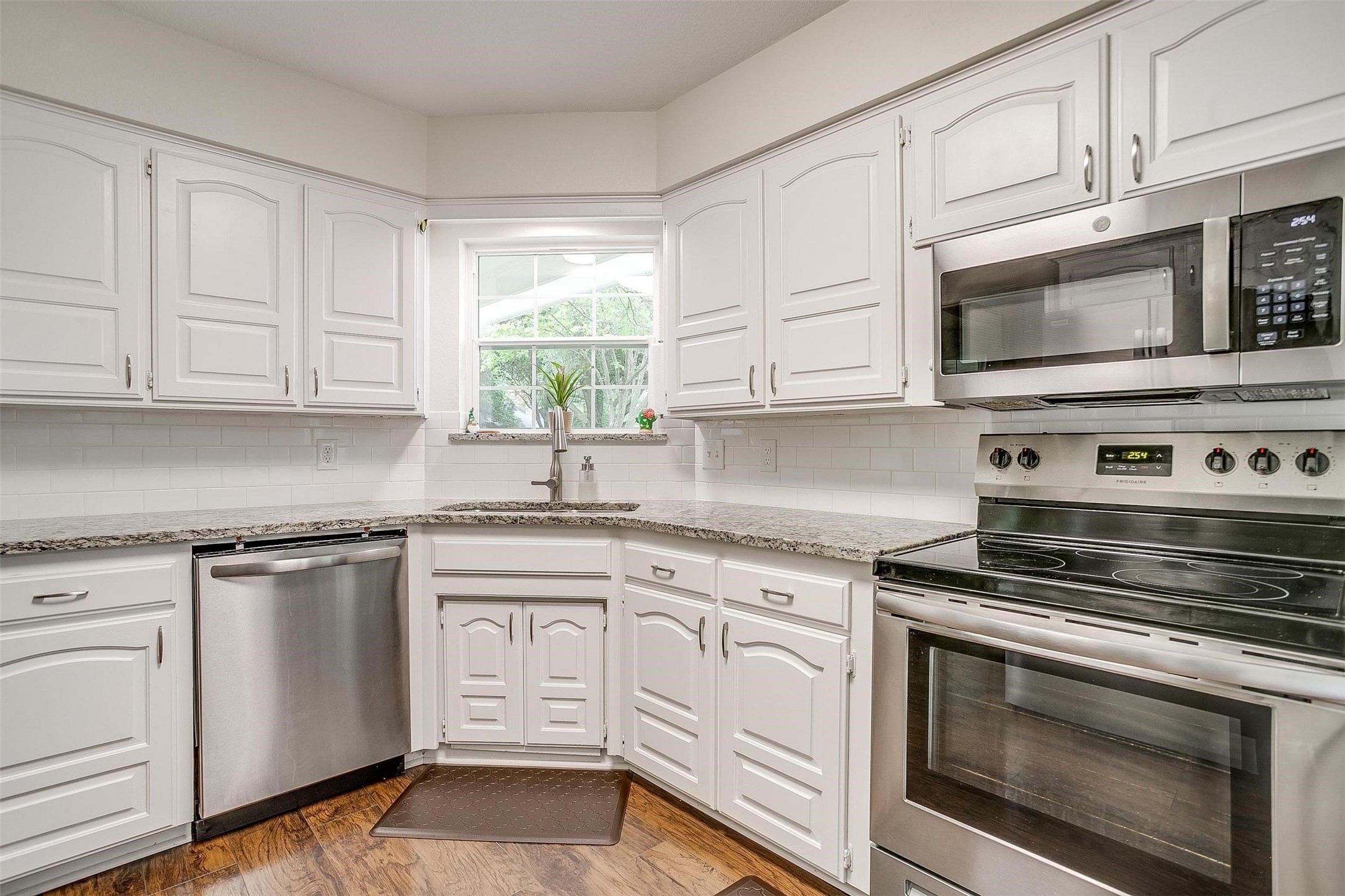 104 Woodhaven Place
