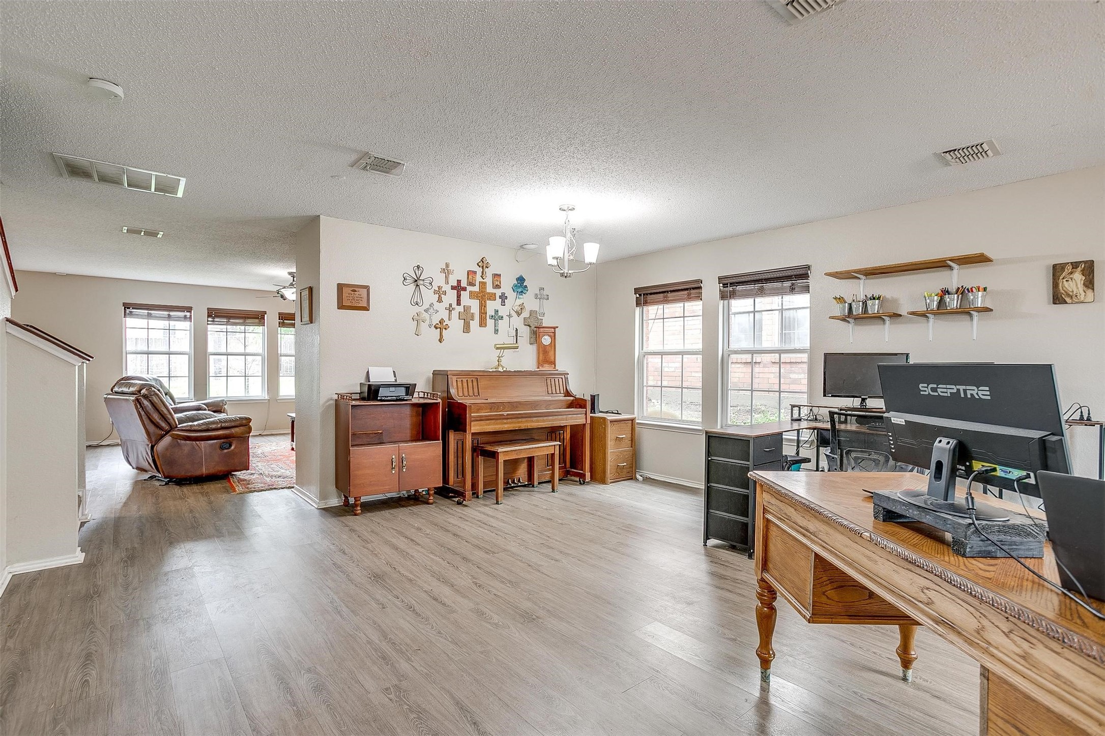 10053 Pronghorn Lane