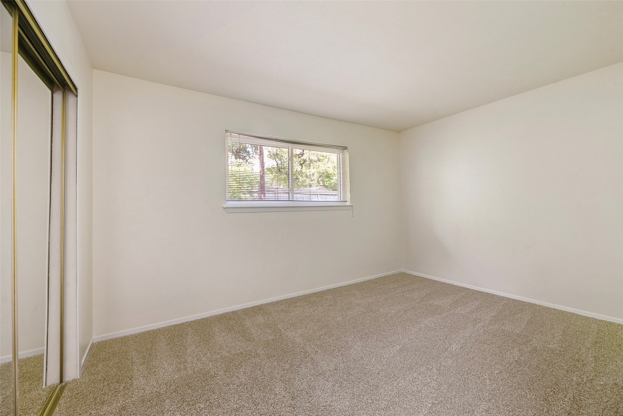 2604 Brentwood Circle