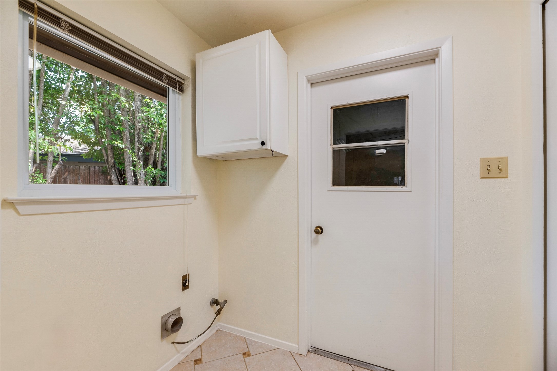 2604 Brentwood Circle