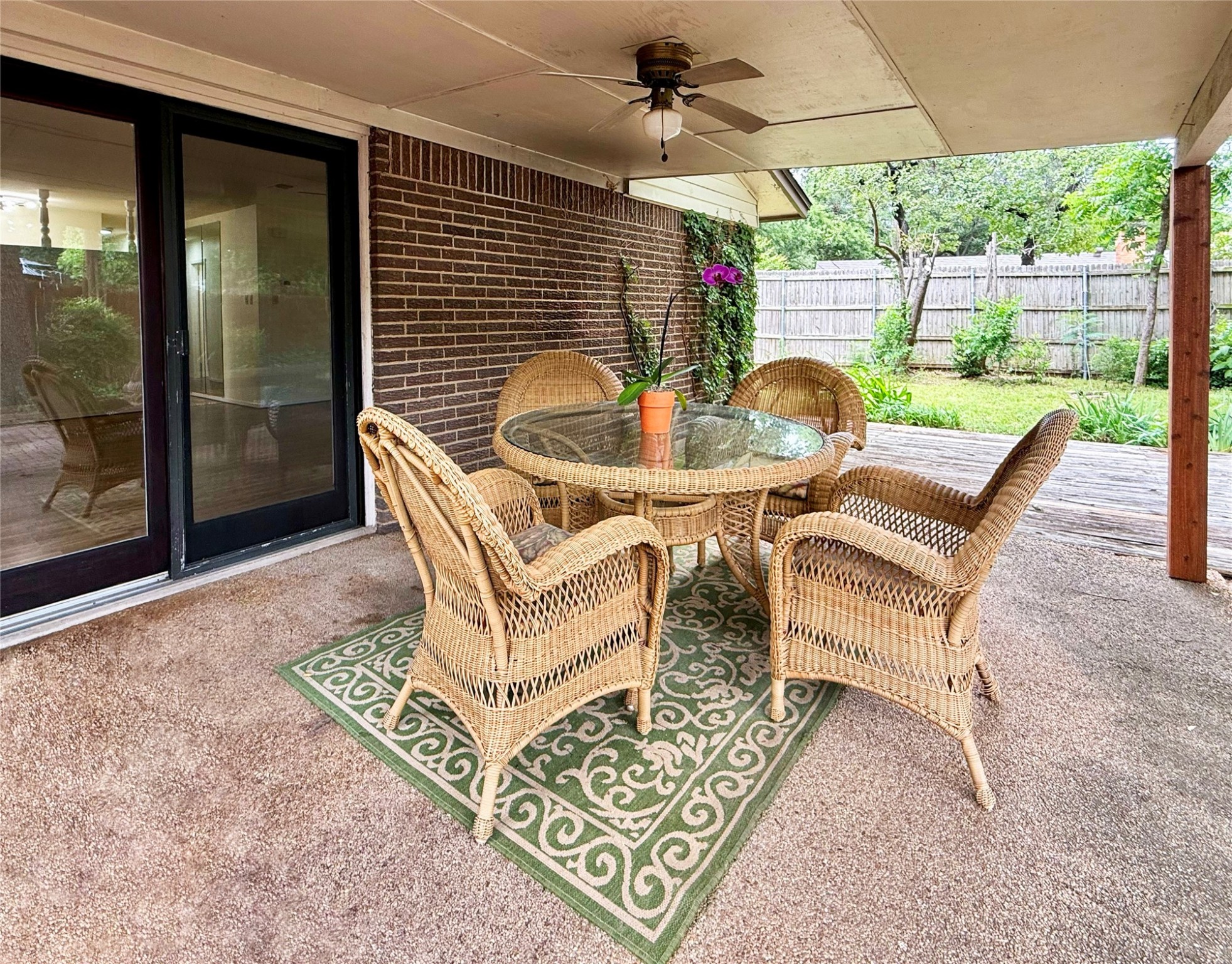 2604 Brentwood Circle