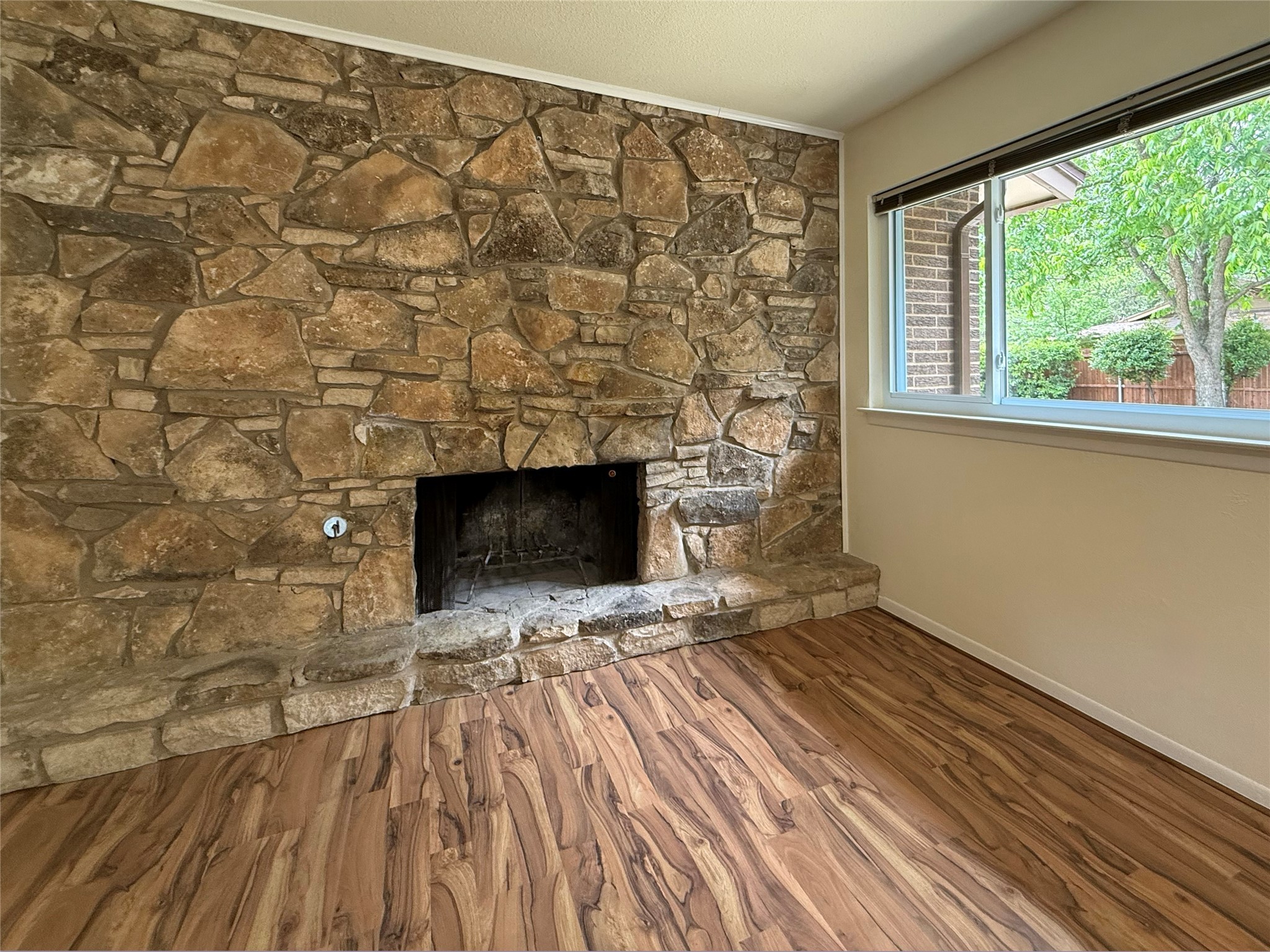 2604 Brentwood Circle