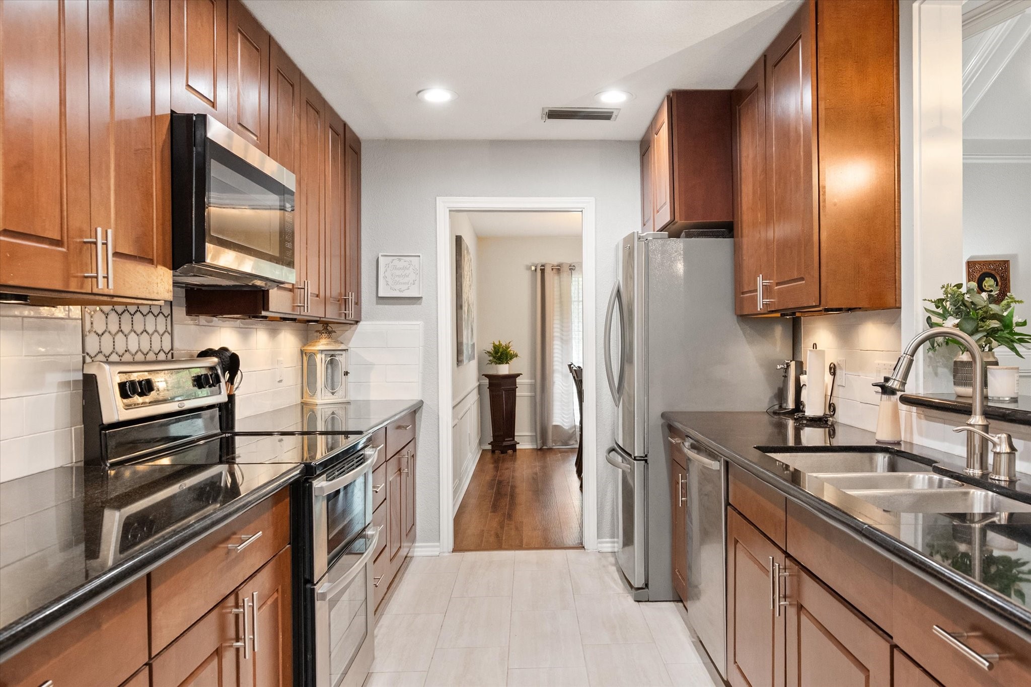 4816 Racquet Club Drive