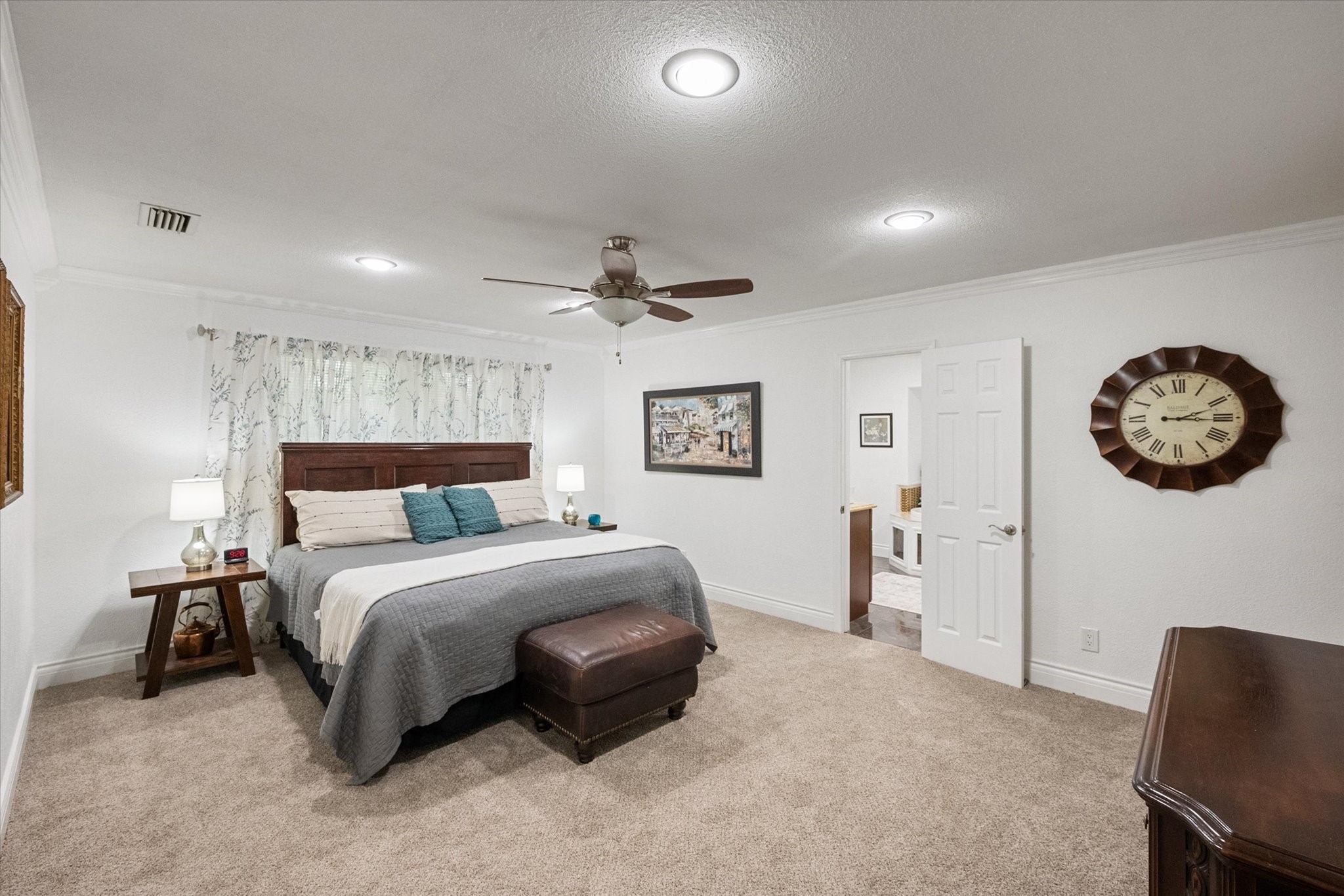 4816 Racquet Club Drive