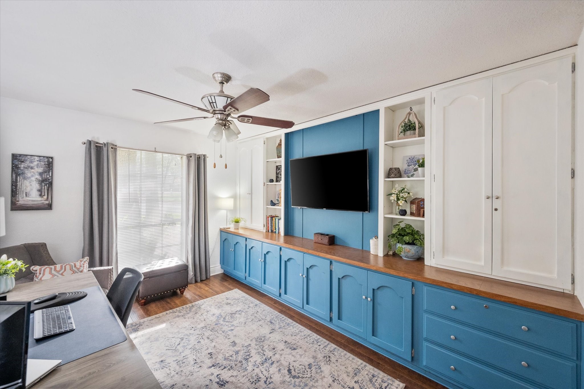 4816 Racquet Club Drive