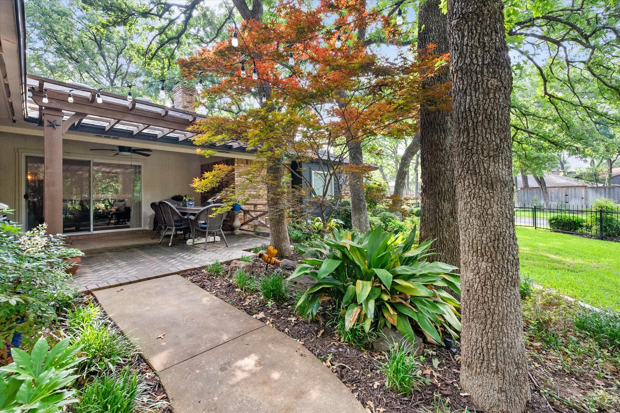 4816 Racquet Club Drive