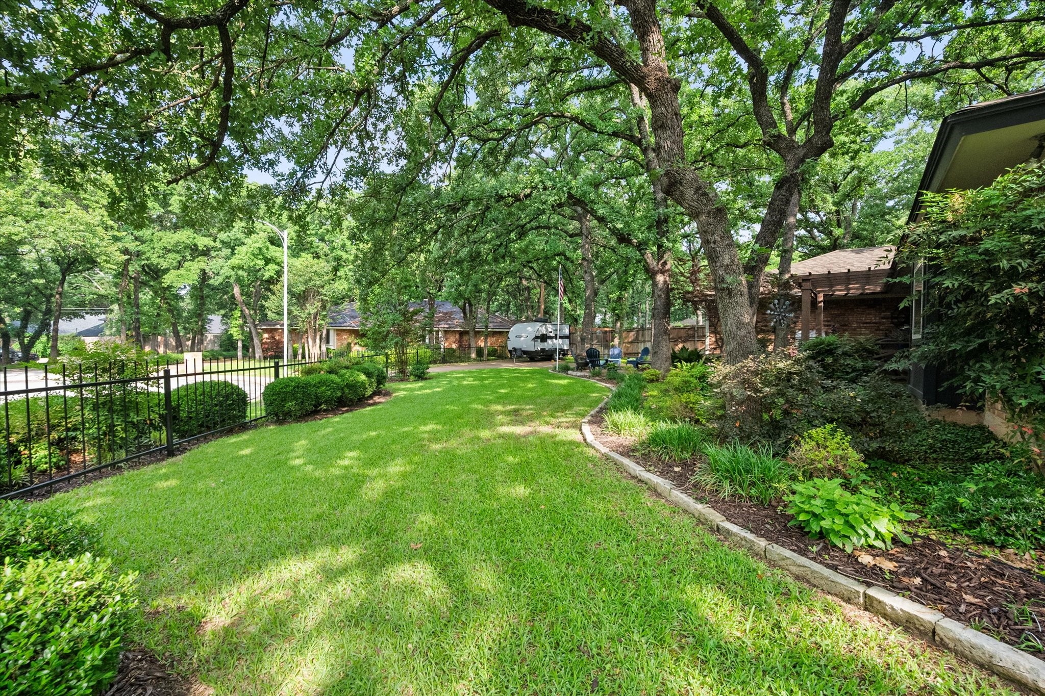 4816 Racquet Club Drive