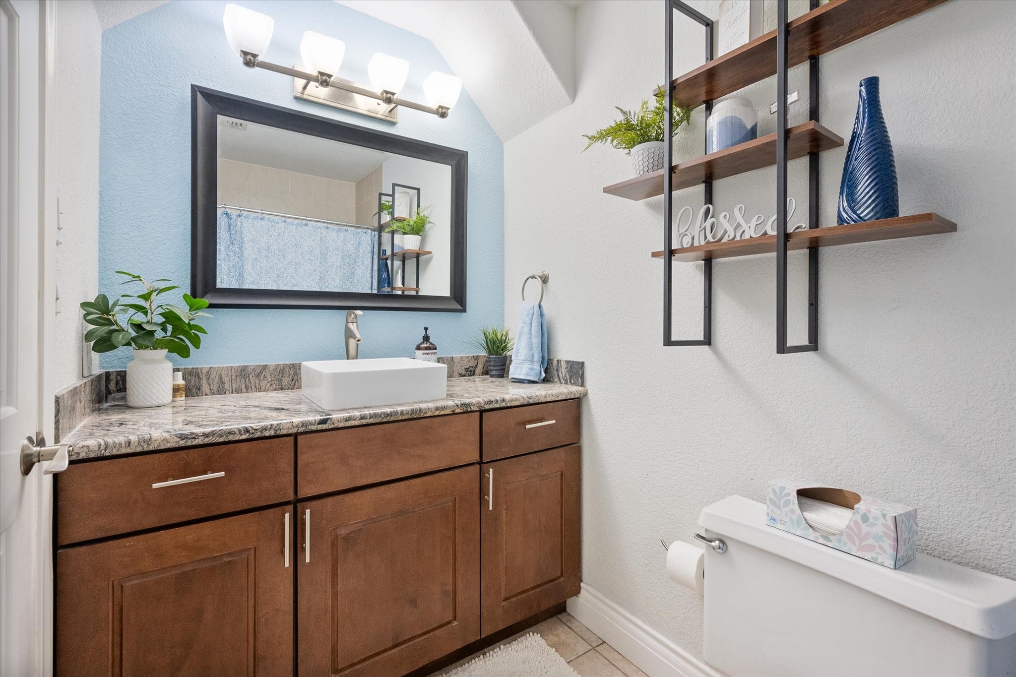 4816 Racquet Club Drive