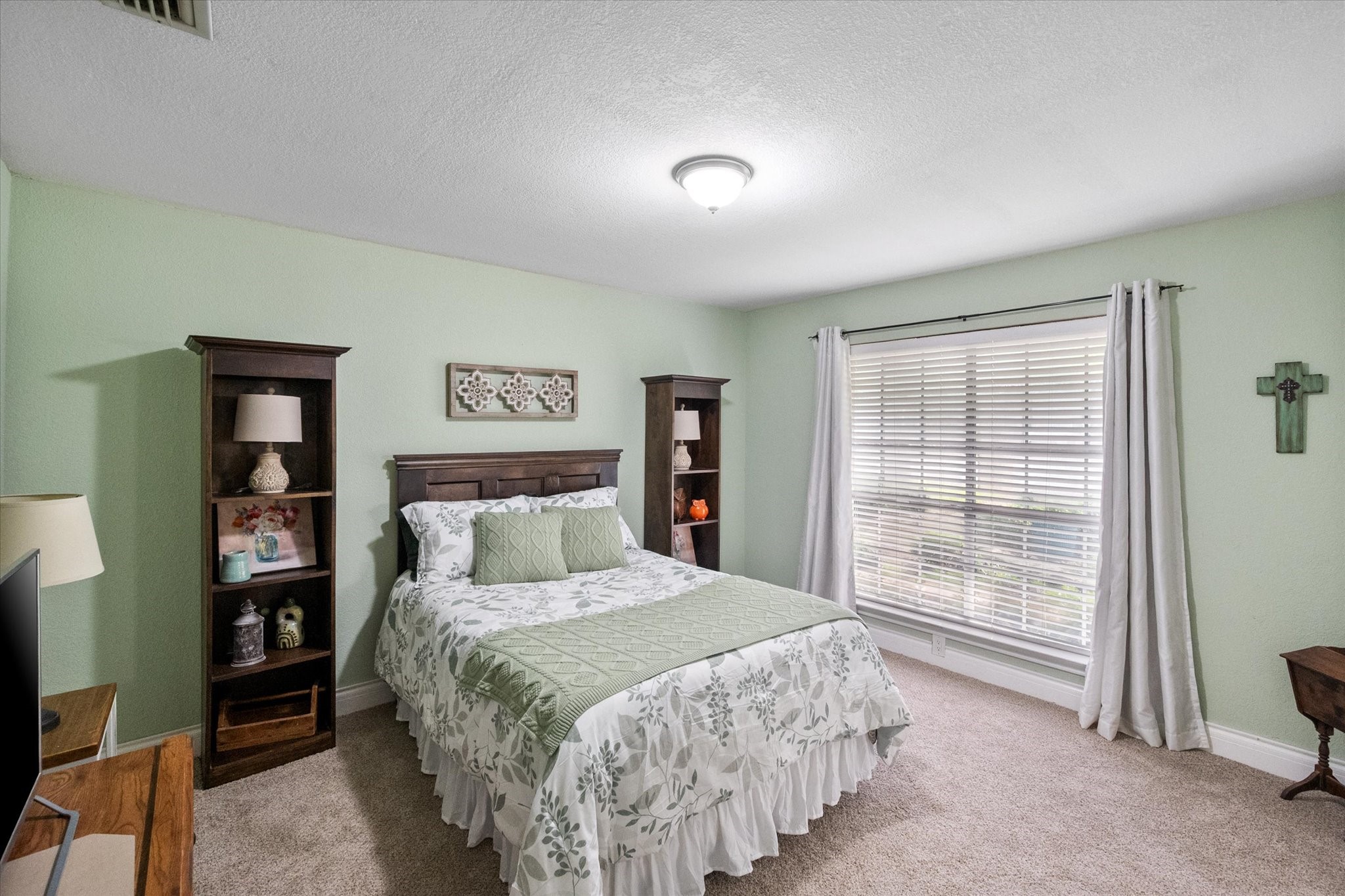 4816 Racquet Club Drive