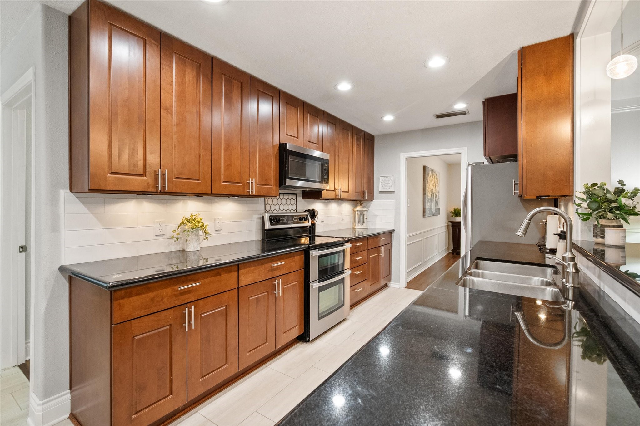 4816 Racquet Club Drive