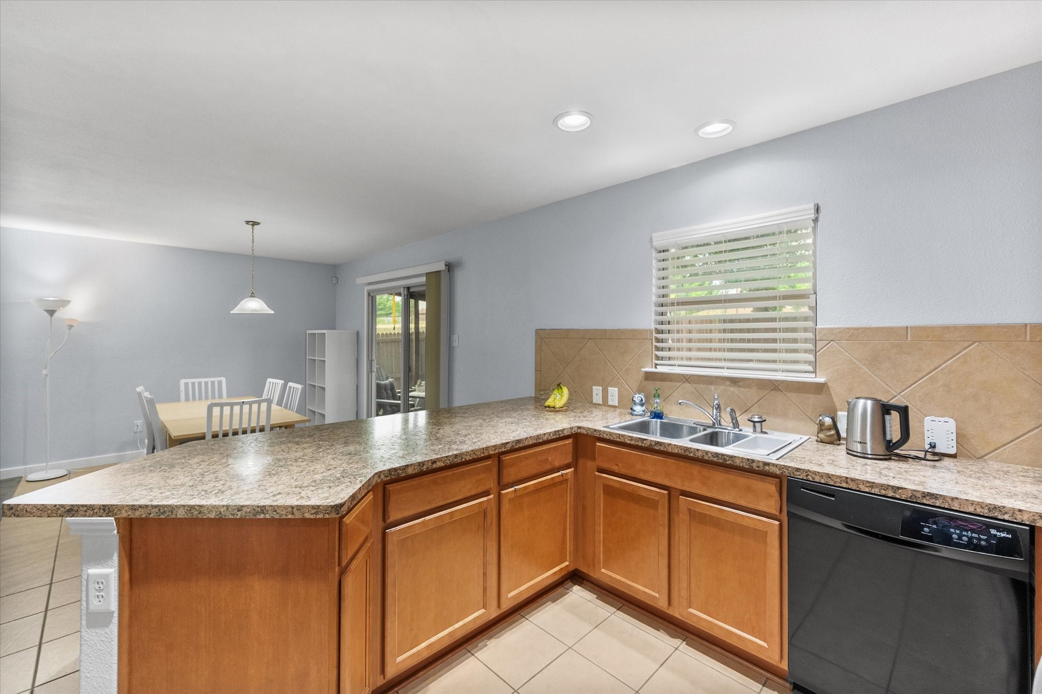 1856 Lynnwood Hills Drive