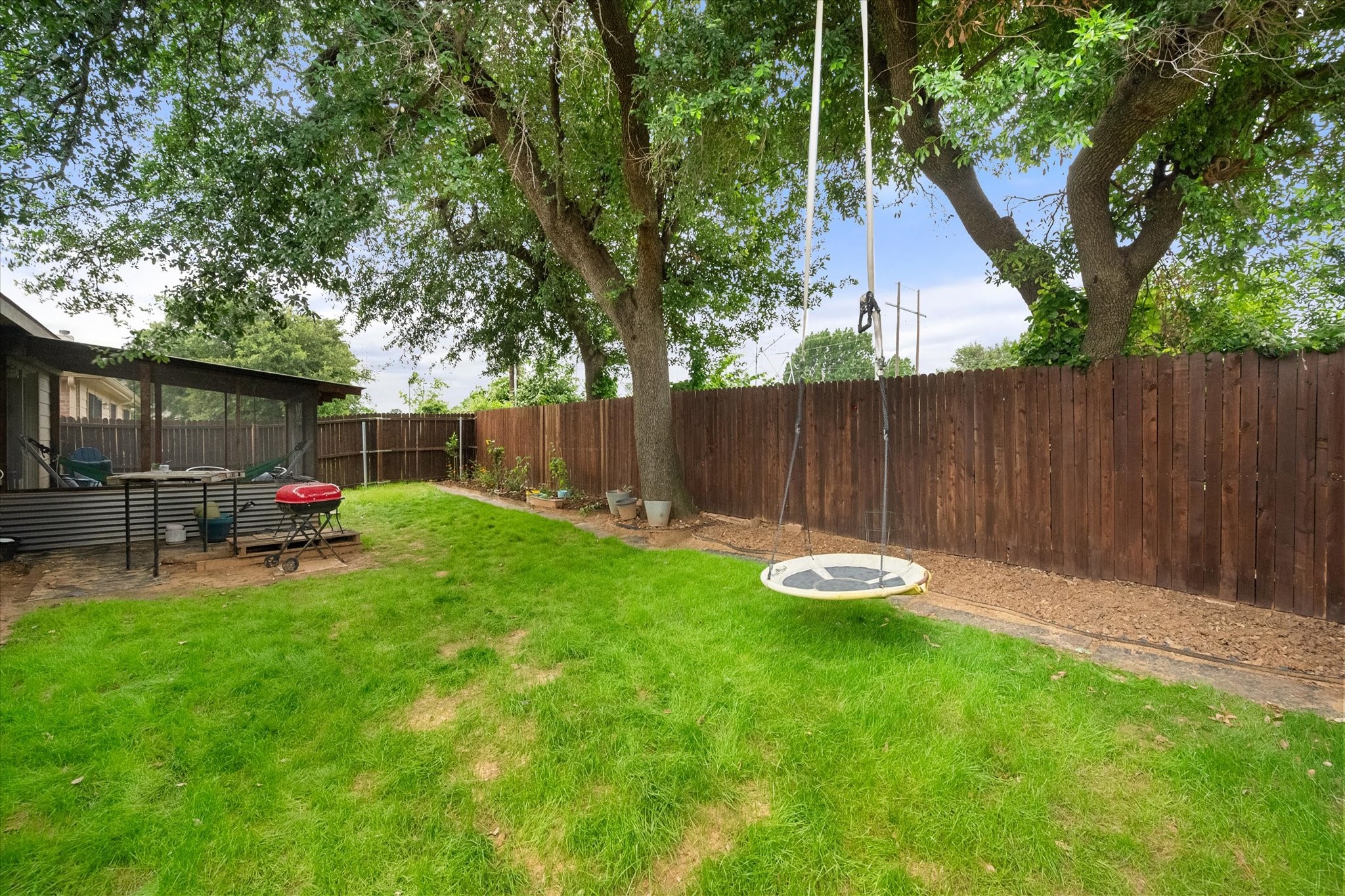 1856 Lynnwood Hills Drive