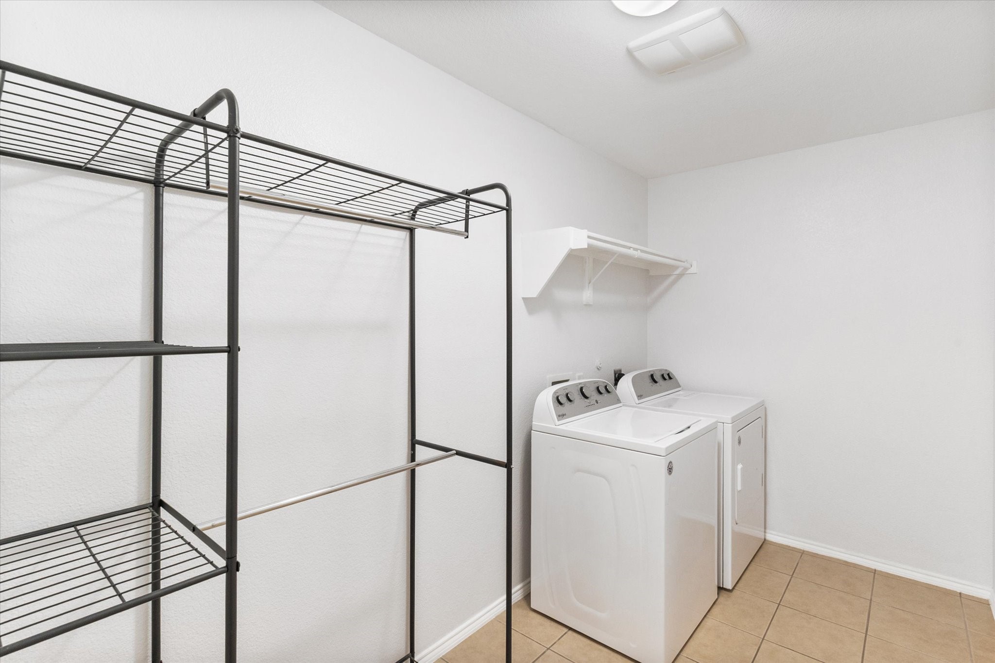 1856 Lynnwood Hills Drive