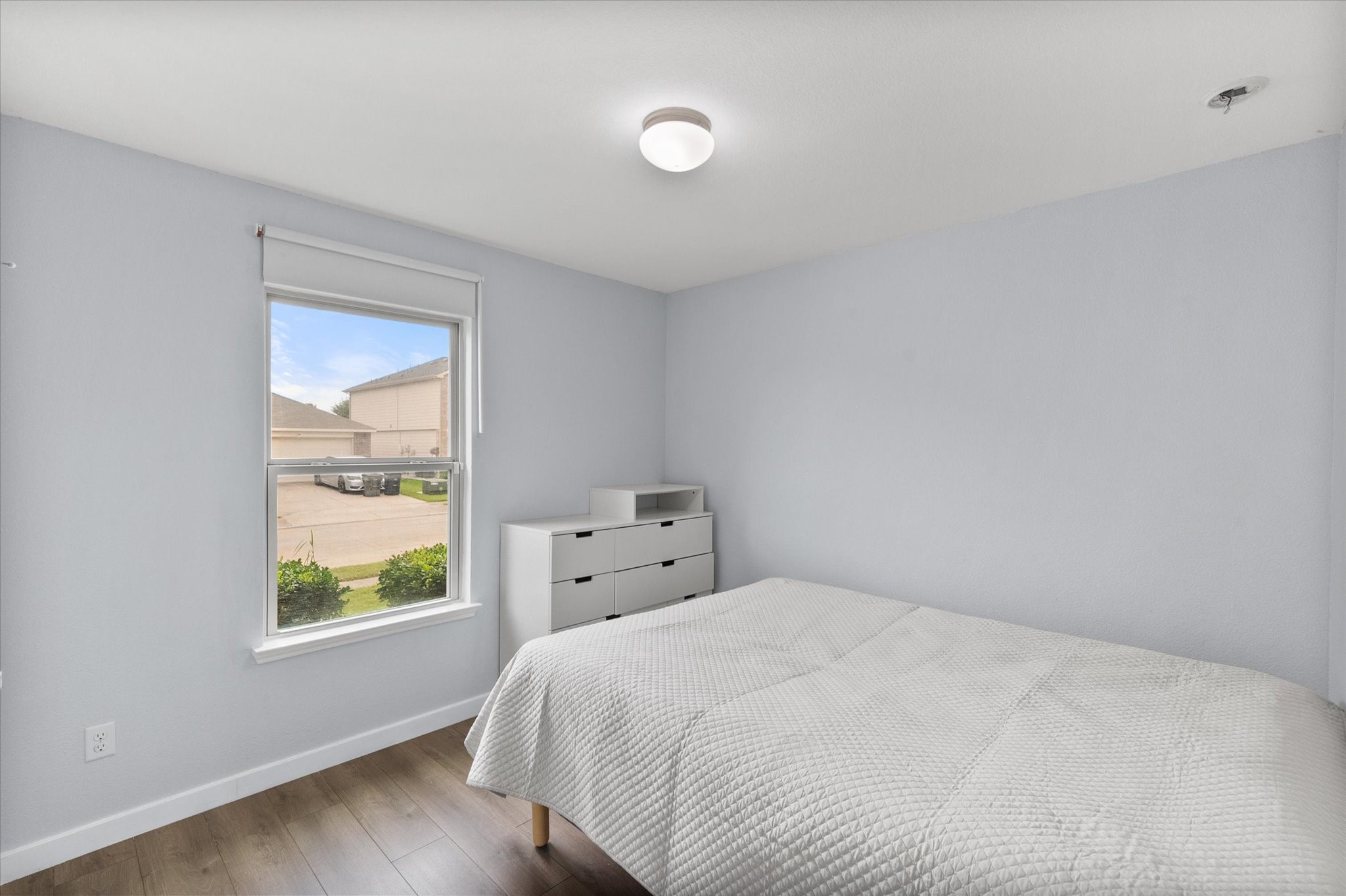 1856 Lynnwood Hills Drive