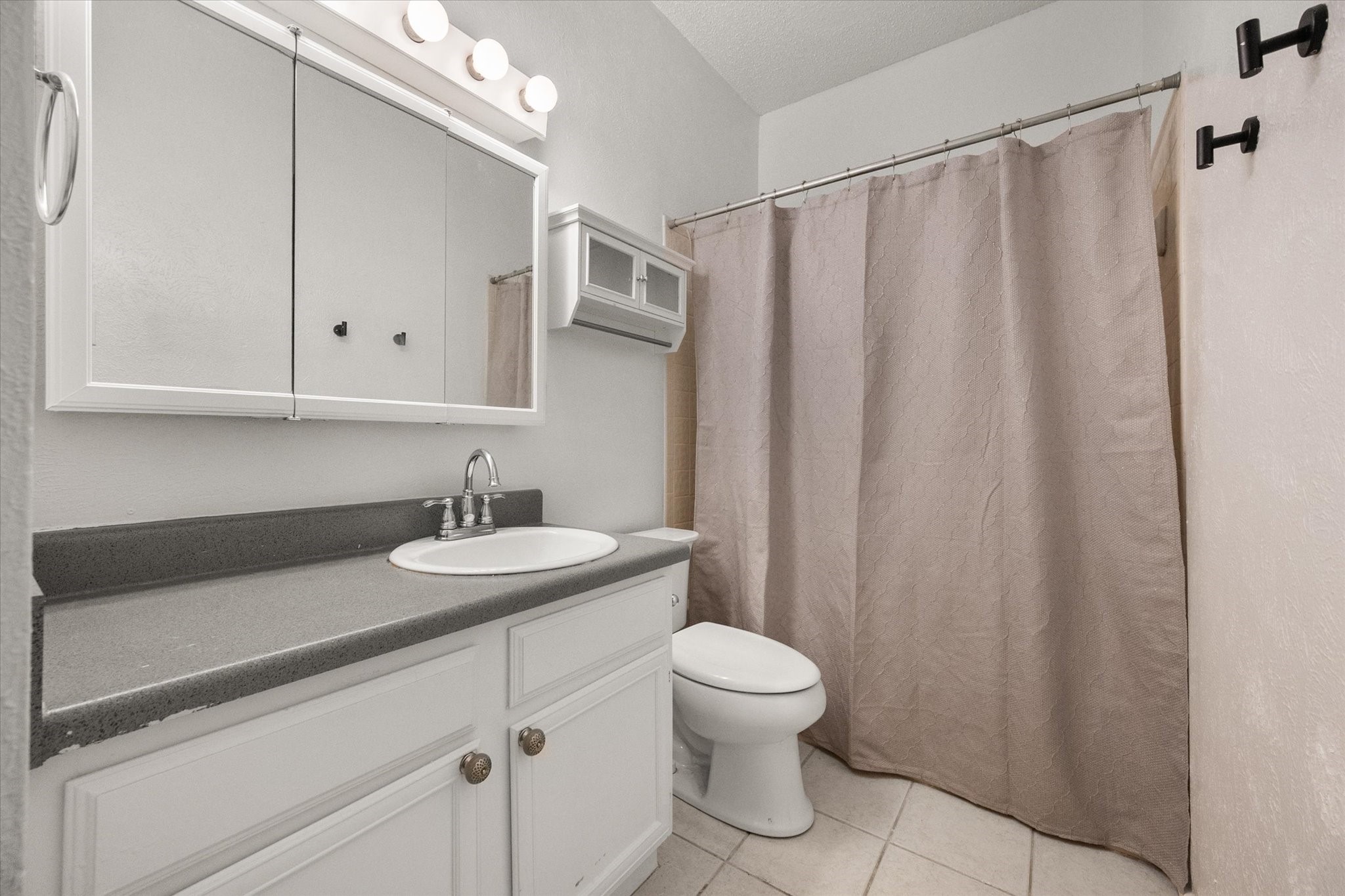 2105 Count Fleet Drive 202