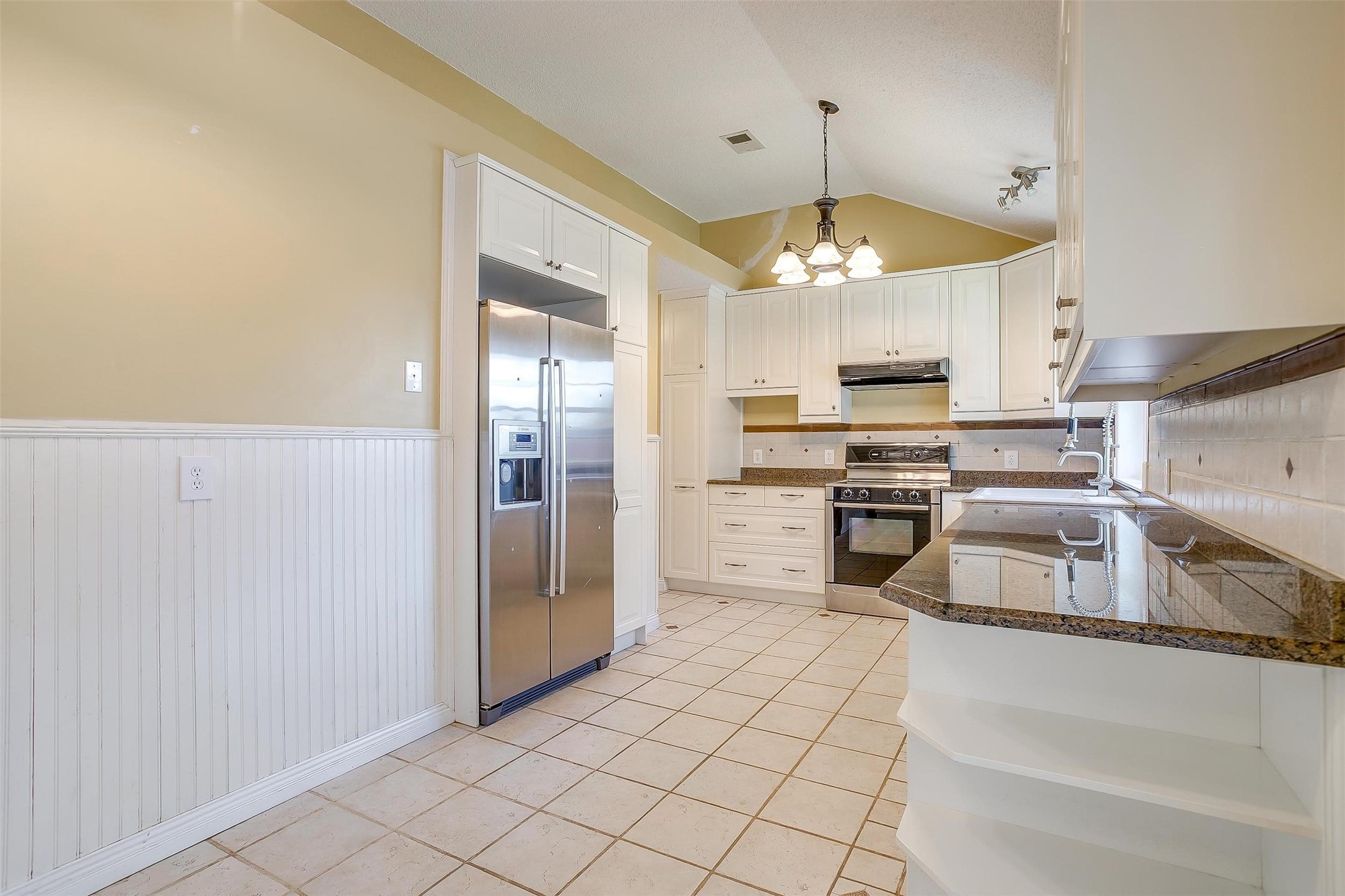 802 Greenridge Drive